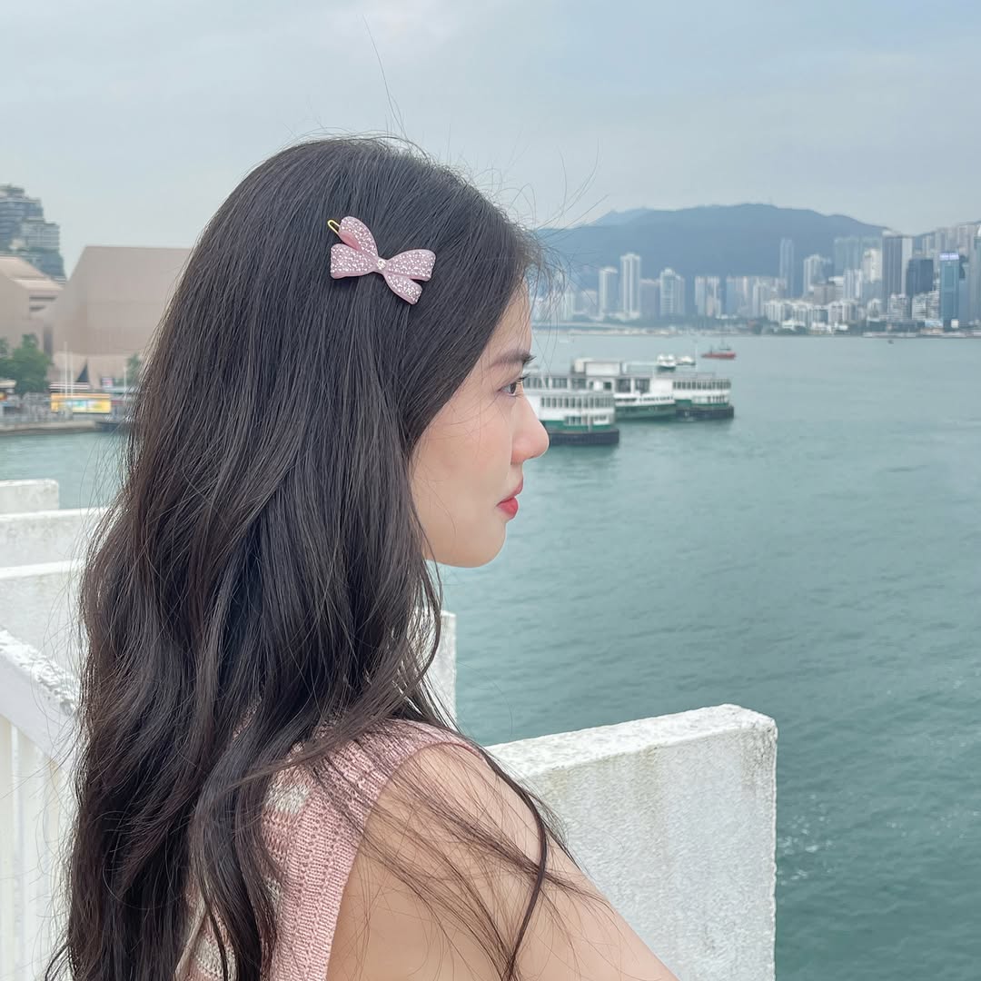 Deep Brunette Loose Waves With Crystal Bow Clip