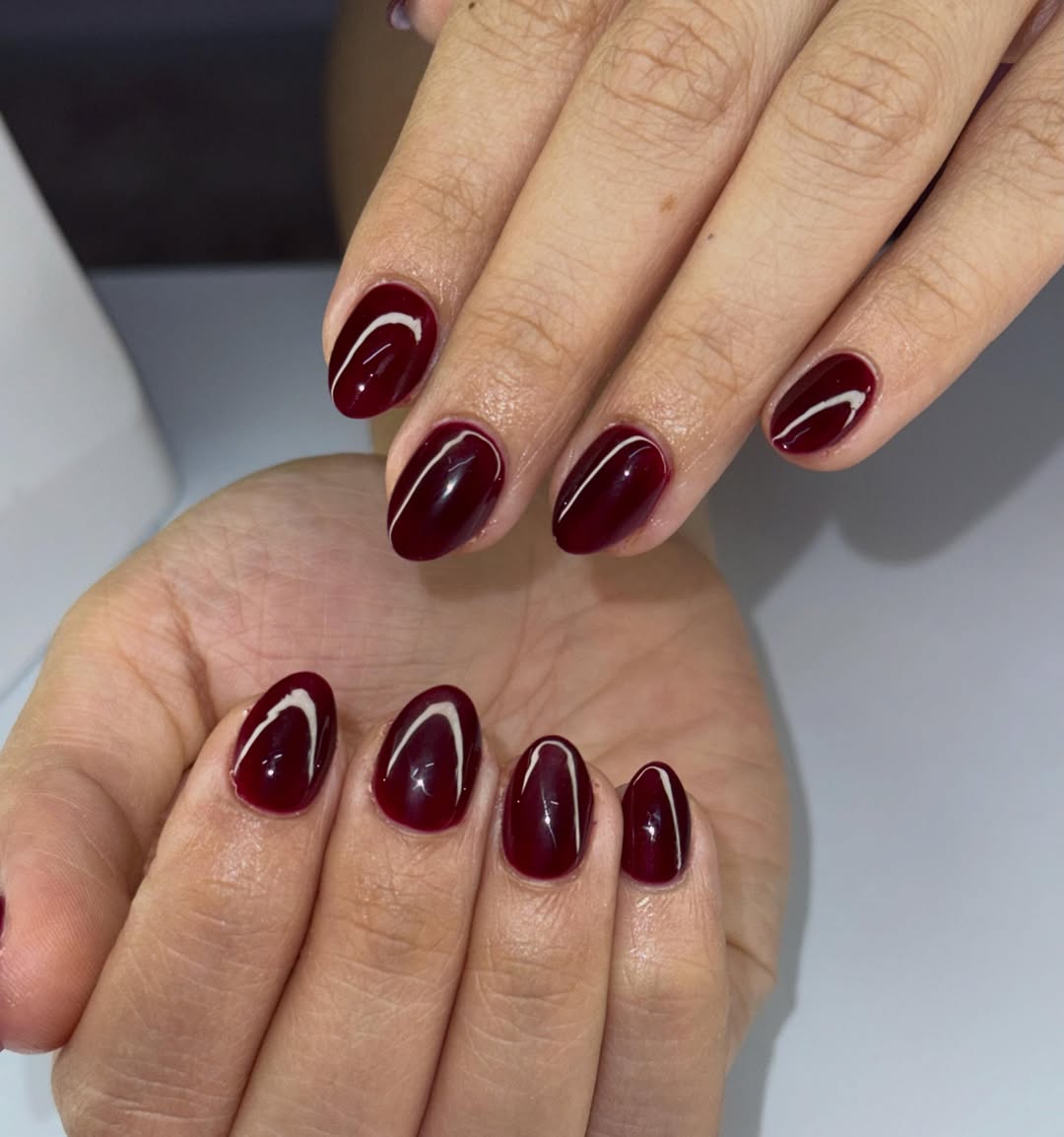Deep Wine Red Glossy Swirls Round Nails