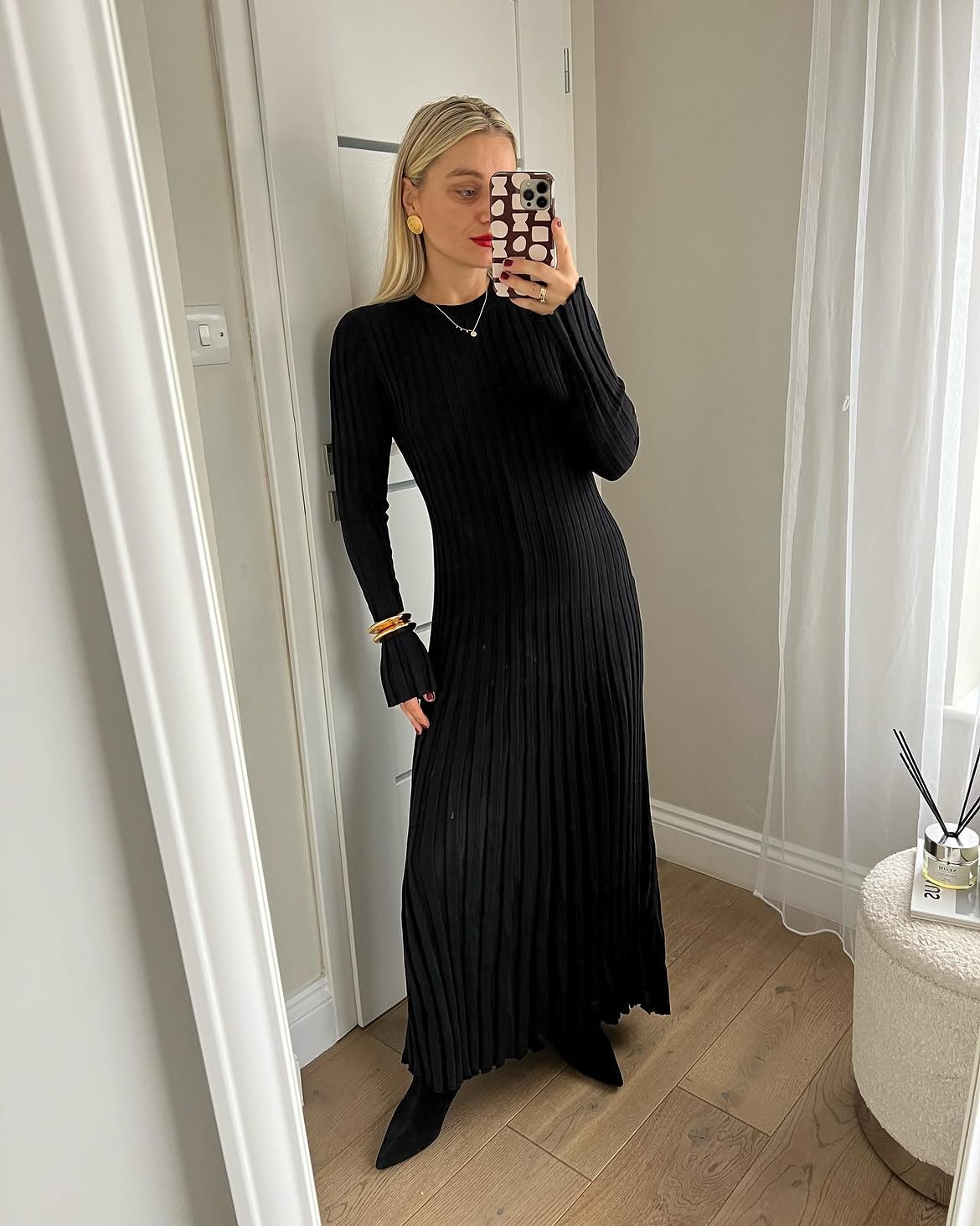 Elegant Black Pleated Midi Dress Date Night