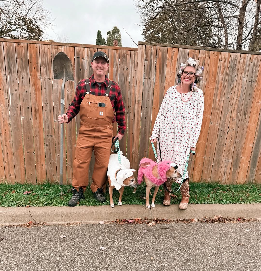 Farmer & Housewife Halloween Couple Costume