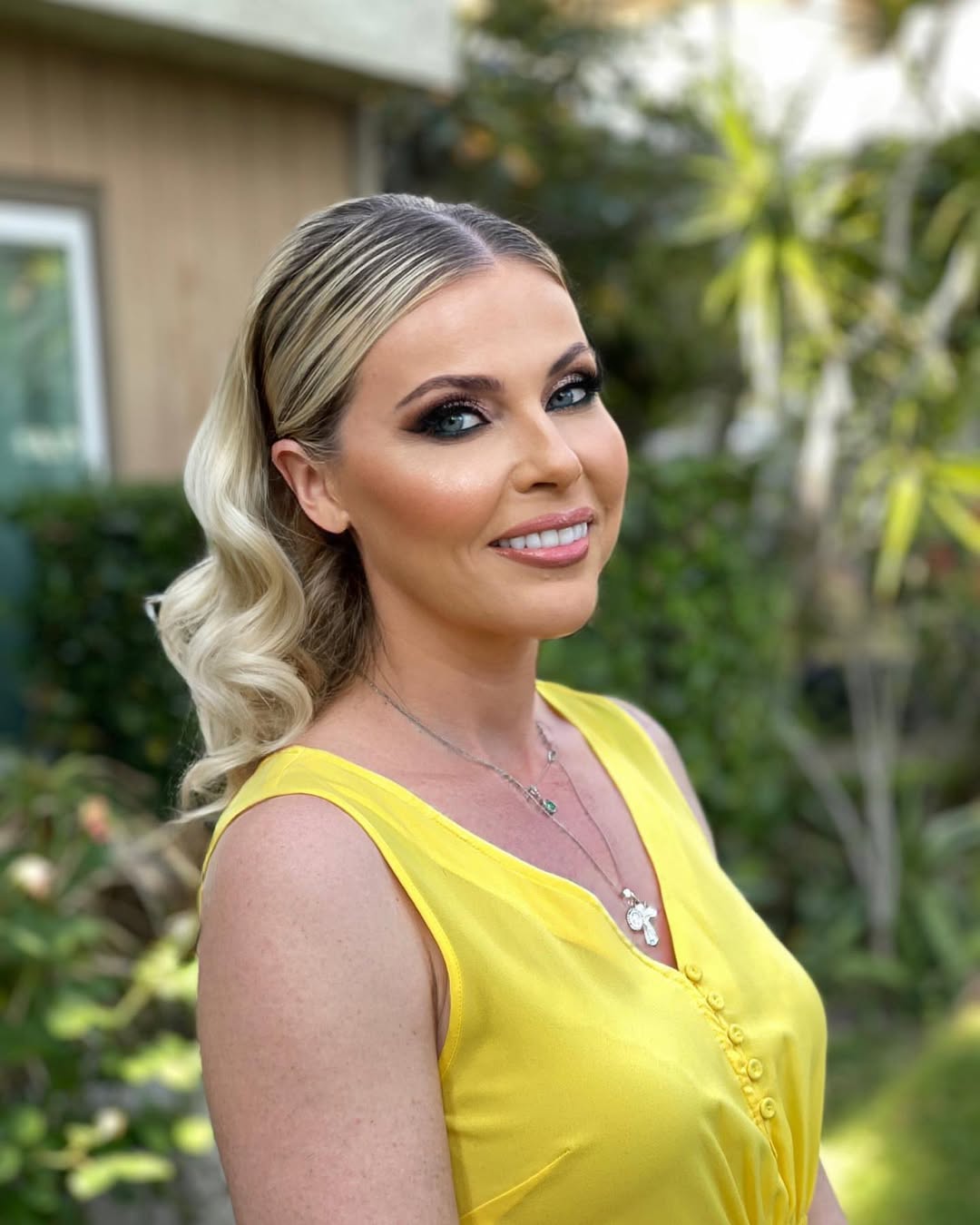 Glamorous Hollywood Waves Half Up Style