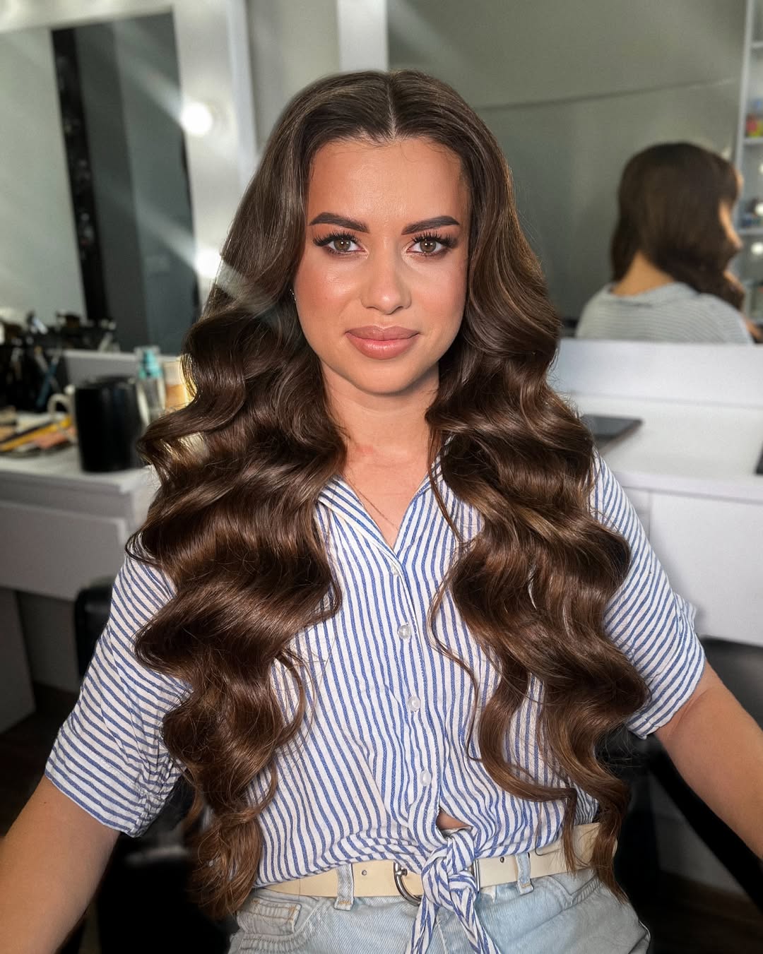 Glamorous Wavy Mid-Back Chestnut Hair With Volume