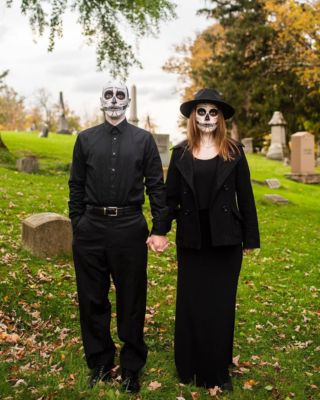 Gothic Skeleton Couple Halloween Costume