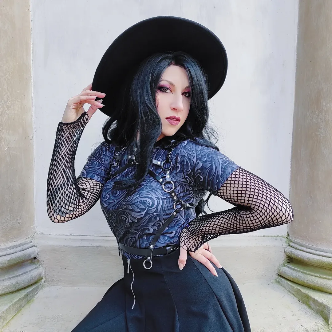 Gothic Witchy Style With Black Skirt And Fishnet