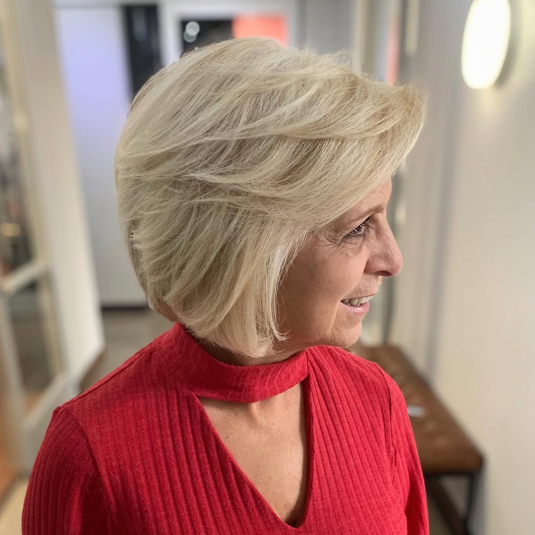 Layered Blonde Bob With Subtle Face-Framing
