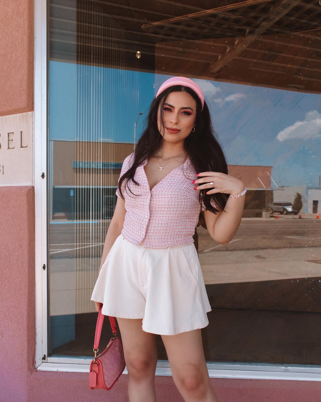 Long Wavy Hair With Pink Headband
