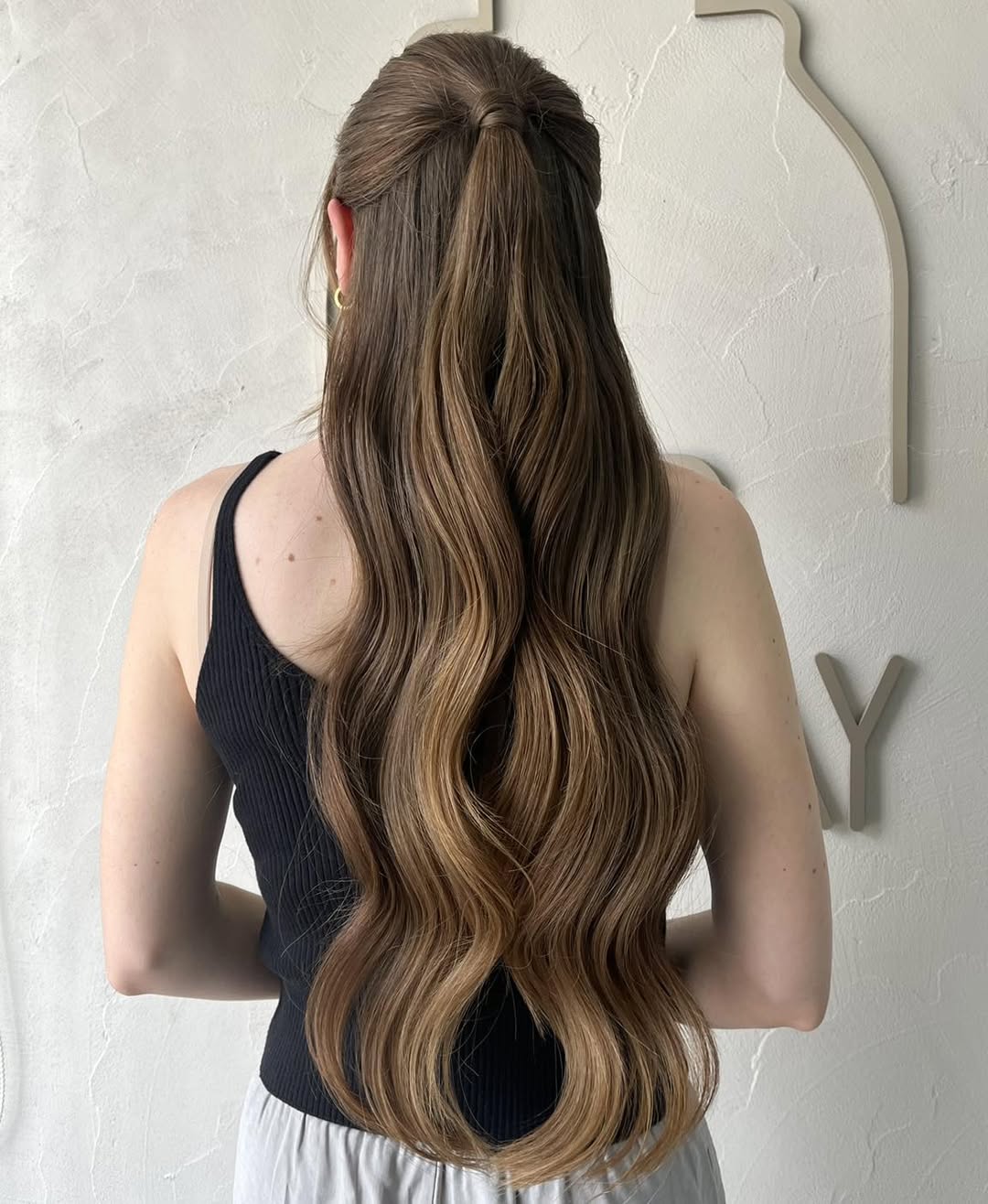 Long Wavy Half-Up With Caramel Balayage