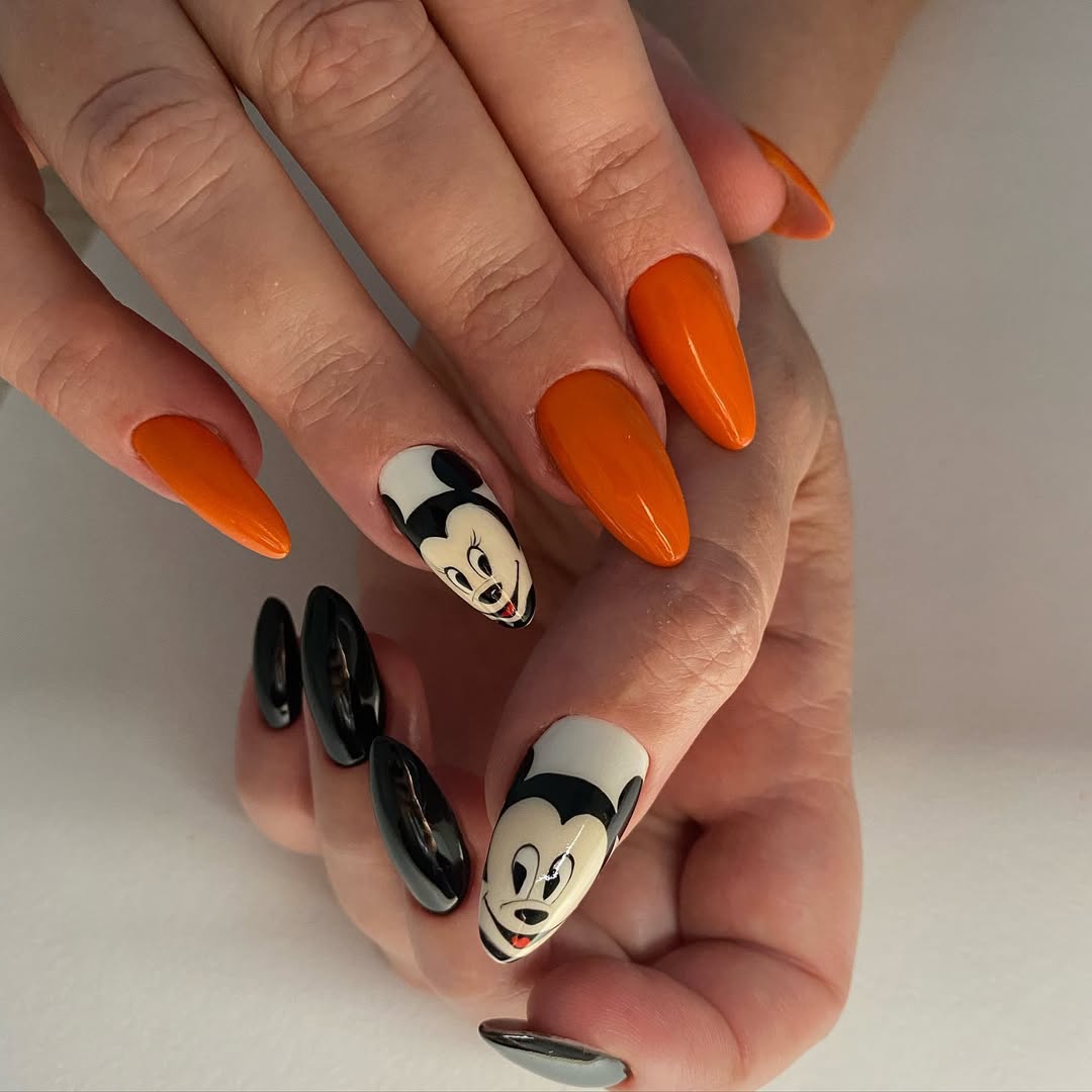 Mickey Mouse Cartoon Glossy Stiletto Nails
