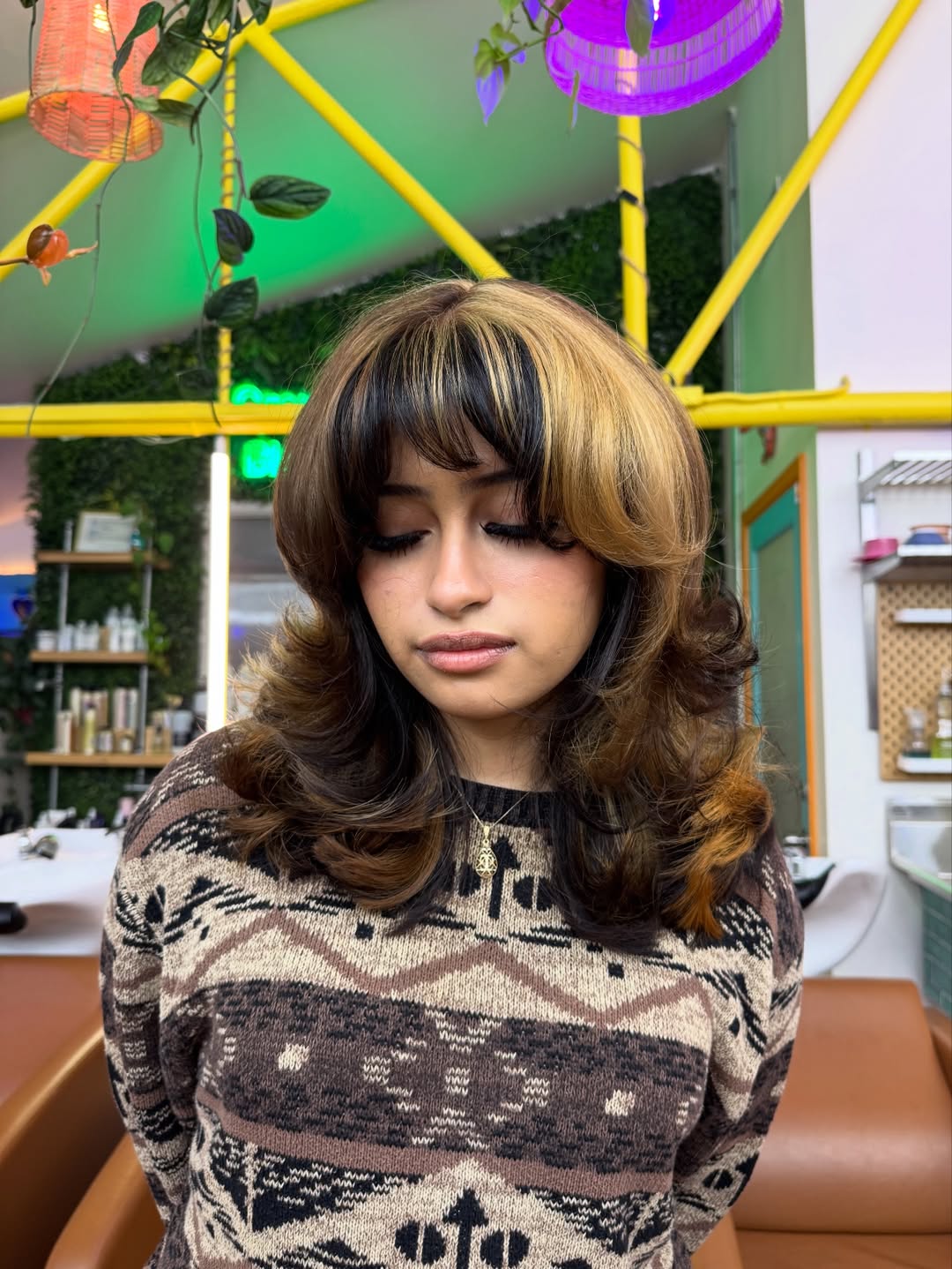 Modern Two-Tone Shag With Voluminous Curls