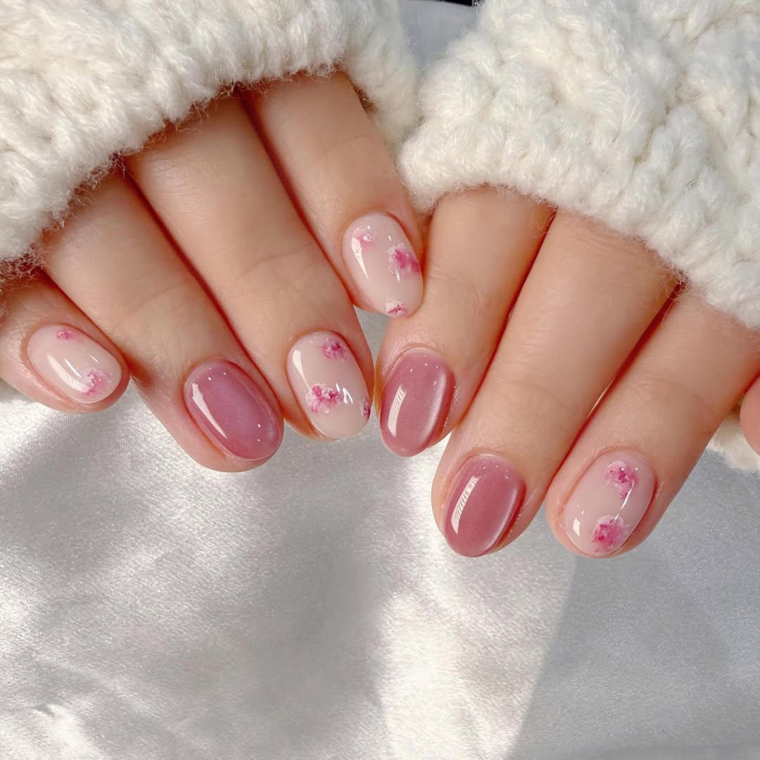 Pink Floral Accent Glossy Oval Nails