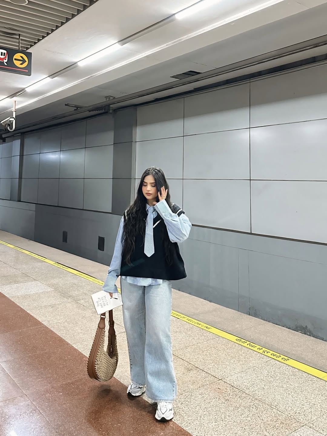 Preppy Striped Shirt With Vest And Wide Leg Jeans
