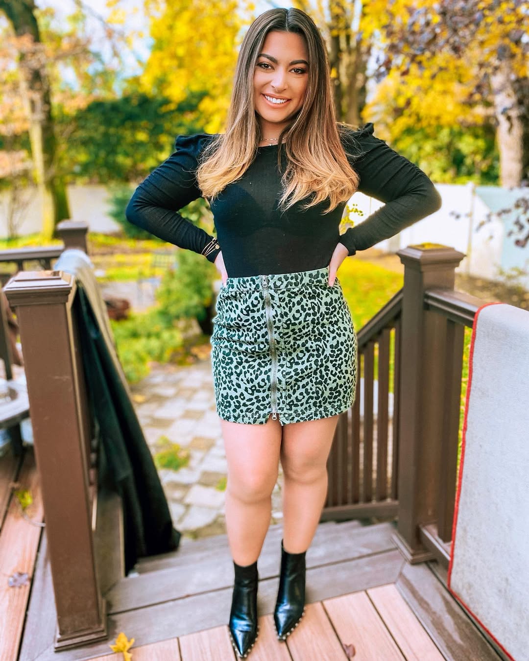 Puff Sleeve Top With Leopard Mini Skirt And Boots