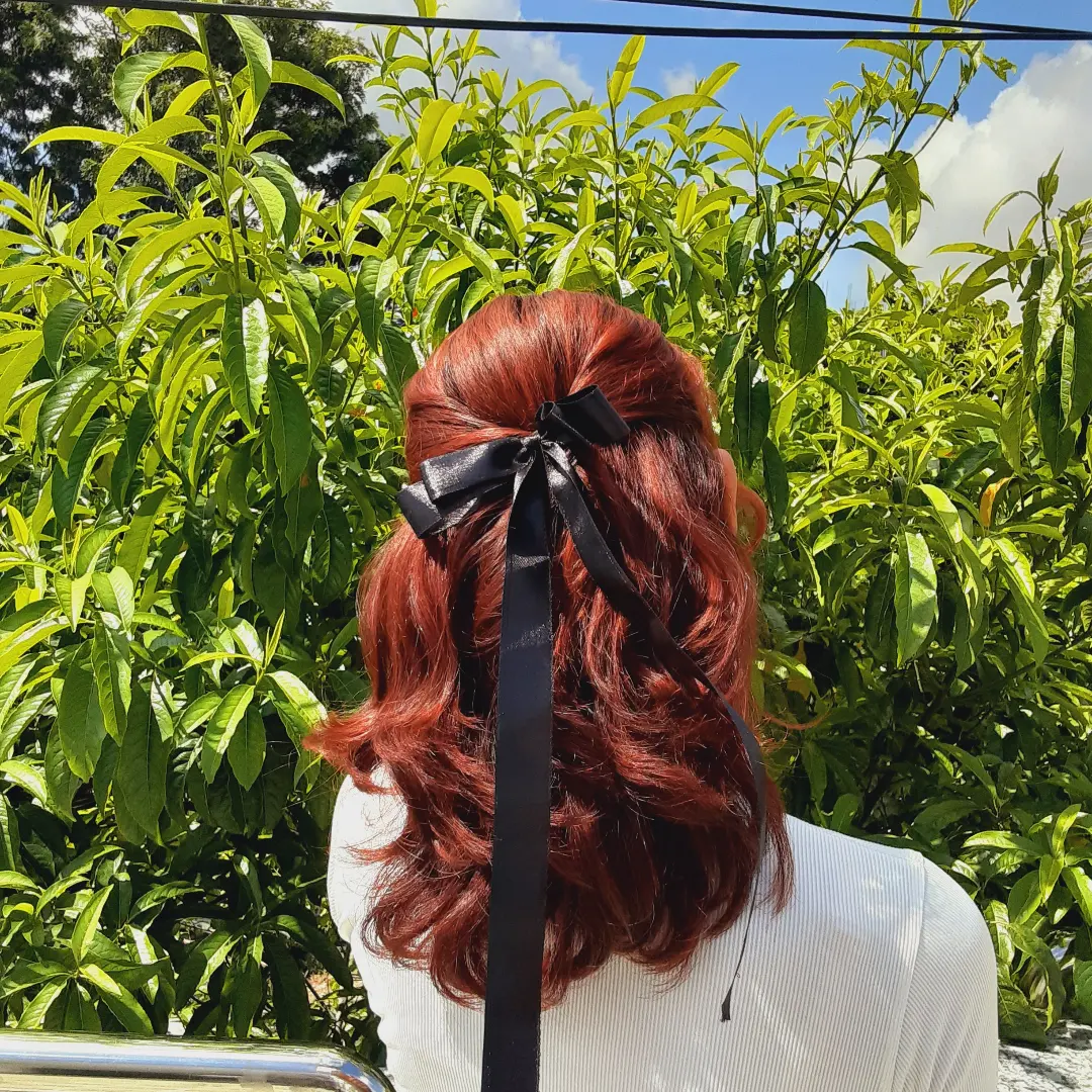 Red Ombre Waves With Black Bow
