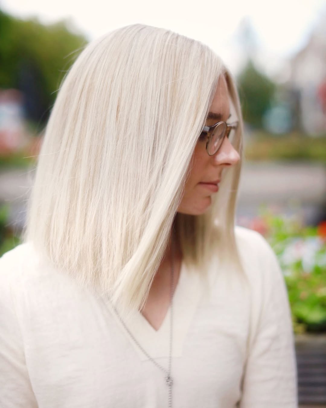 Sleek Platinum Blonde Blunt Cut Lob