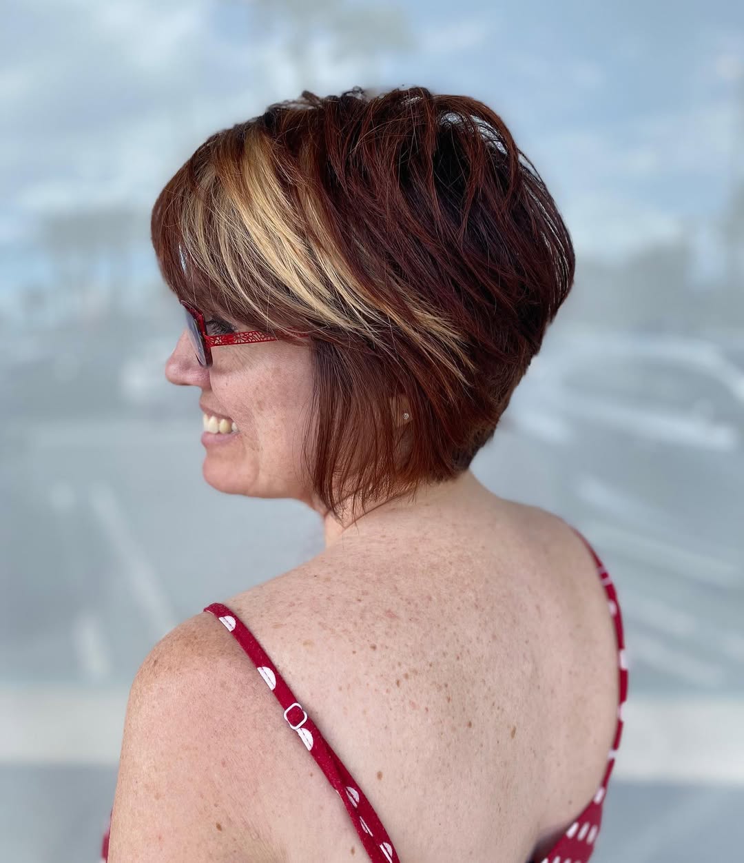 Stacked Bob With Caramel Highlights