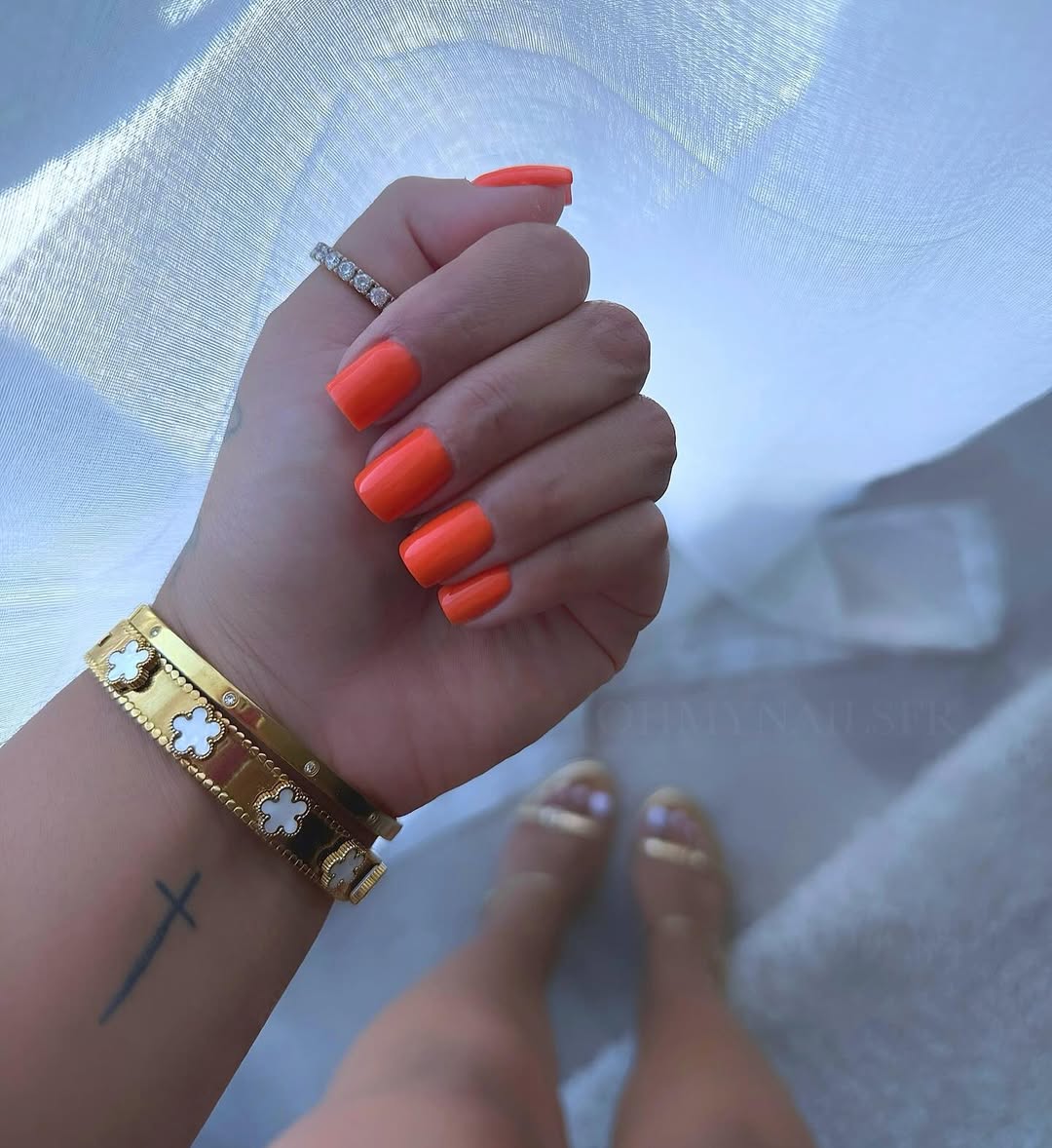 Vibrant Orange Solid Color Glossy Short Square Nails