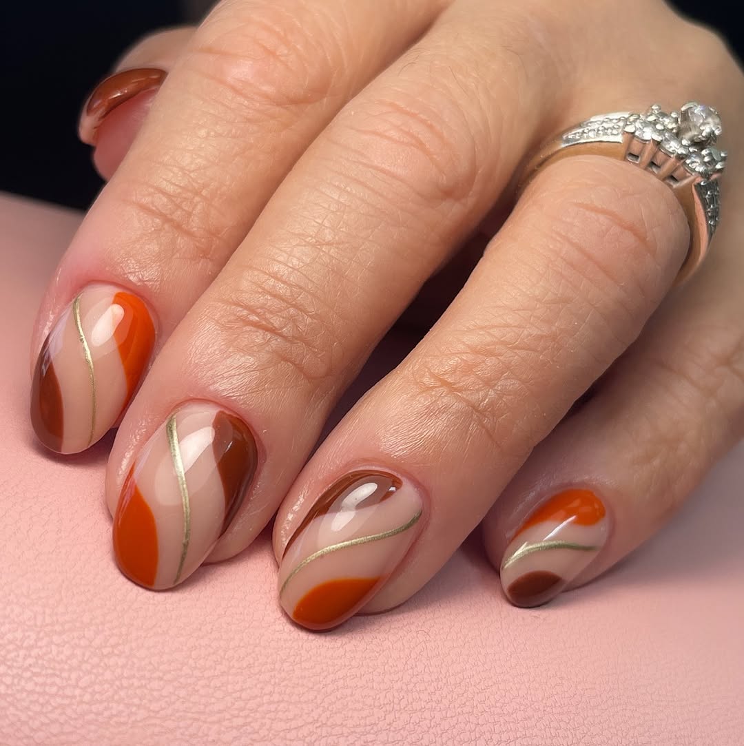 Abstract Swirl Autumn Orange and Brown Nails