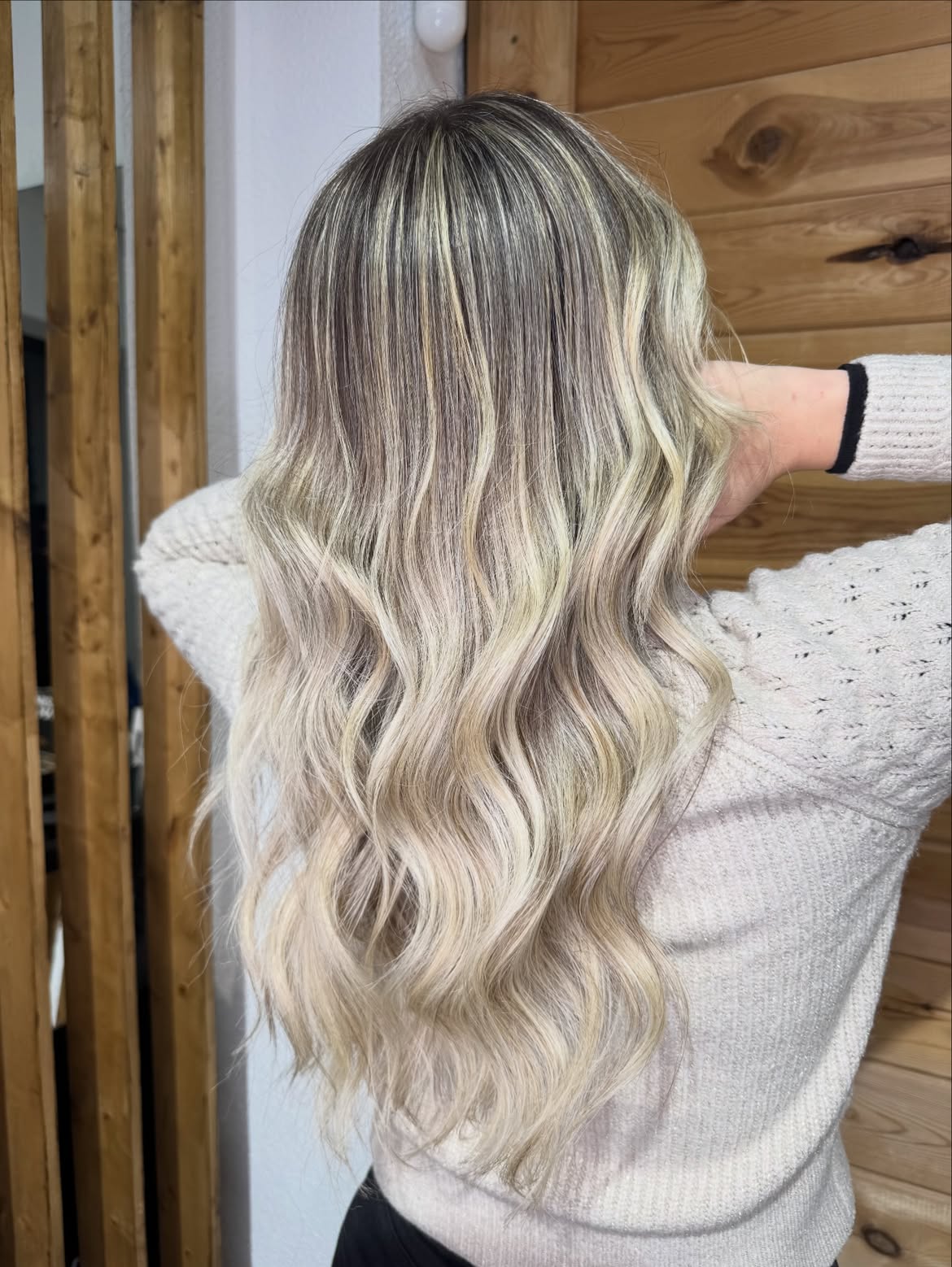 Ash Blonde Balayage With Effortless Waves