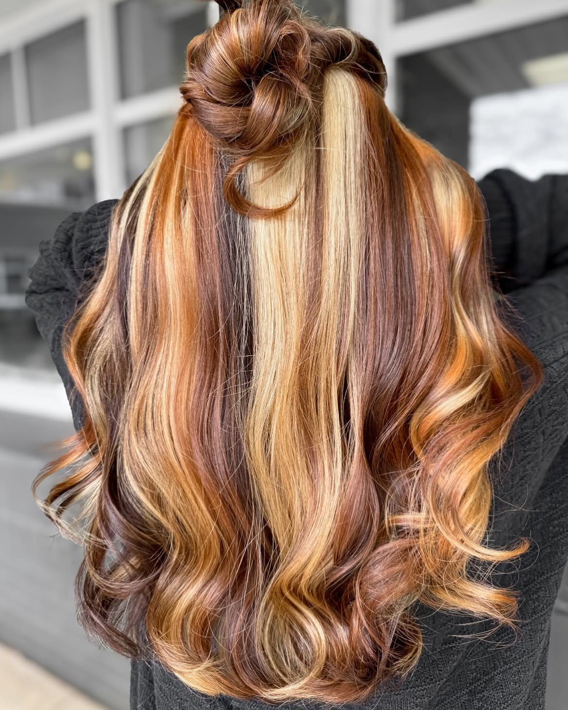 Bold Ribbon Highlights On Copper Red Waves