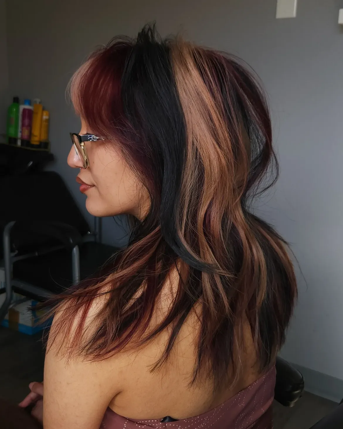 Bold Tri-Color Chunky Highlights With Soft Waves