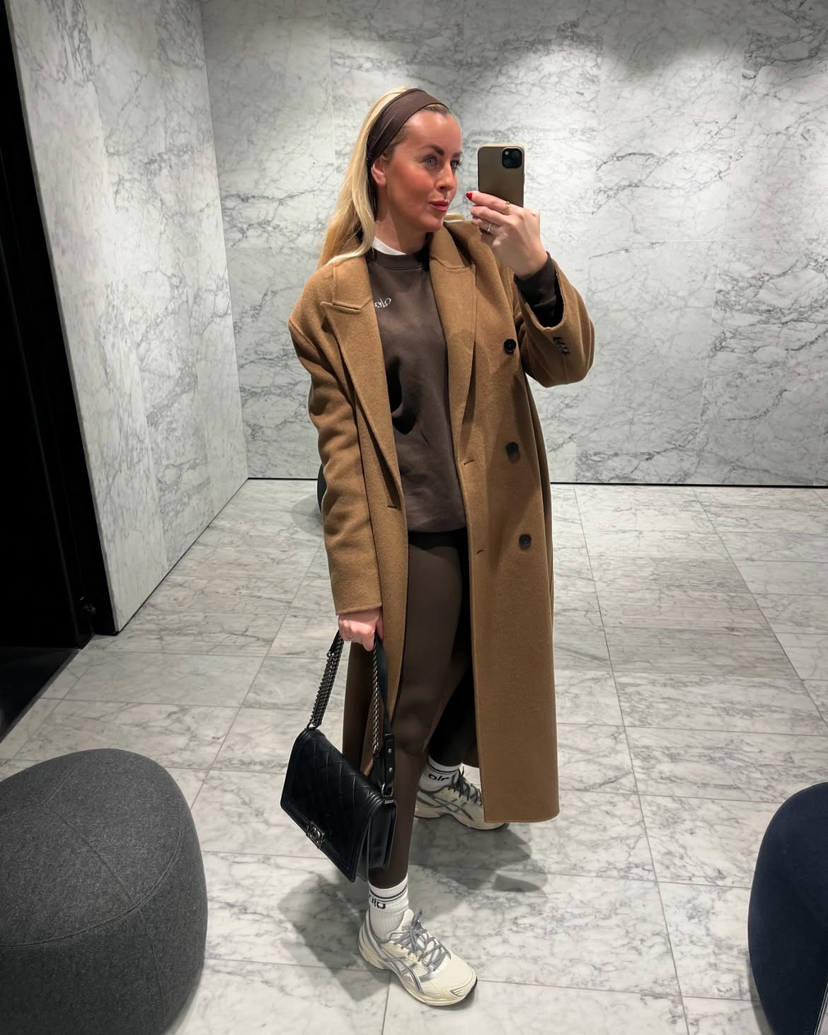 Brown Leggings With Oversized Camel Coat