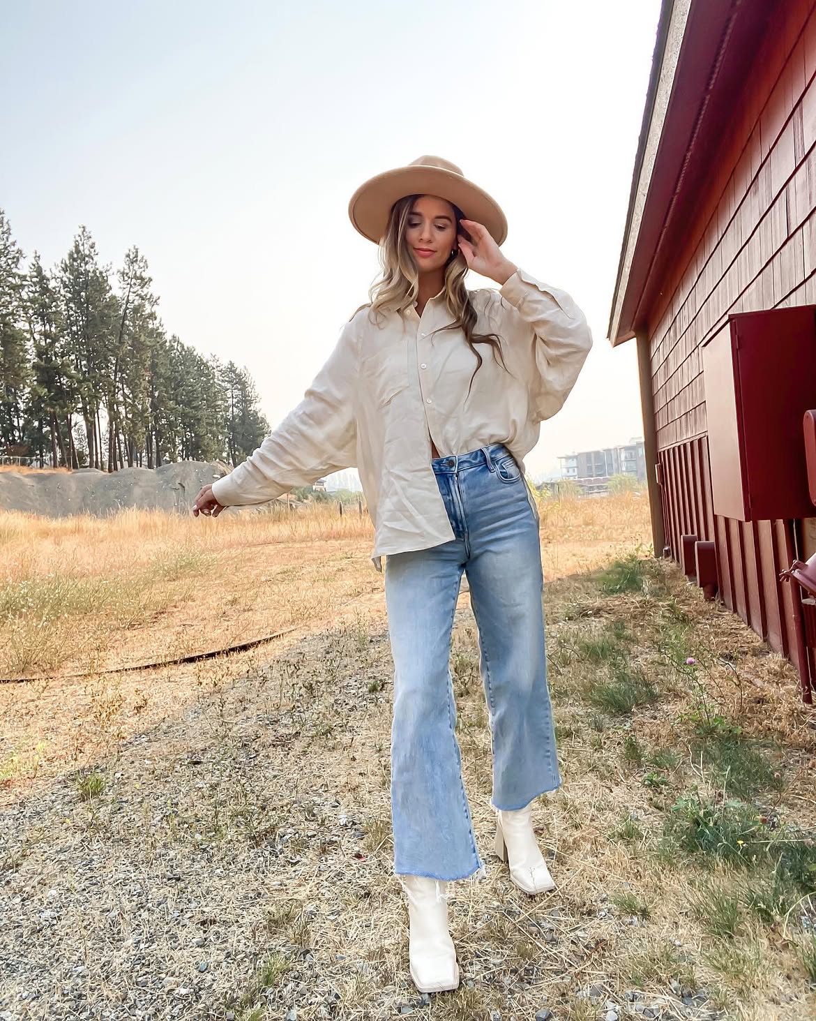 Casual Chic Oversized Shirt and Flare Jeans