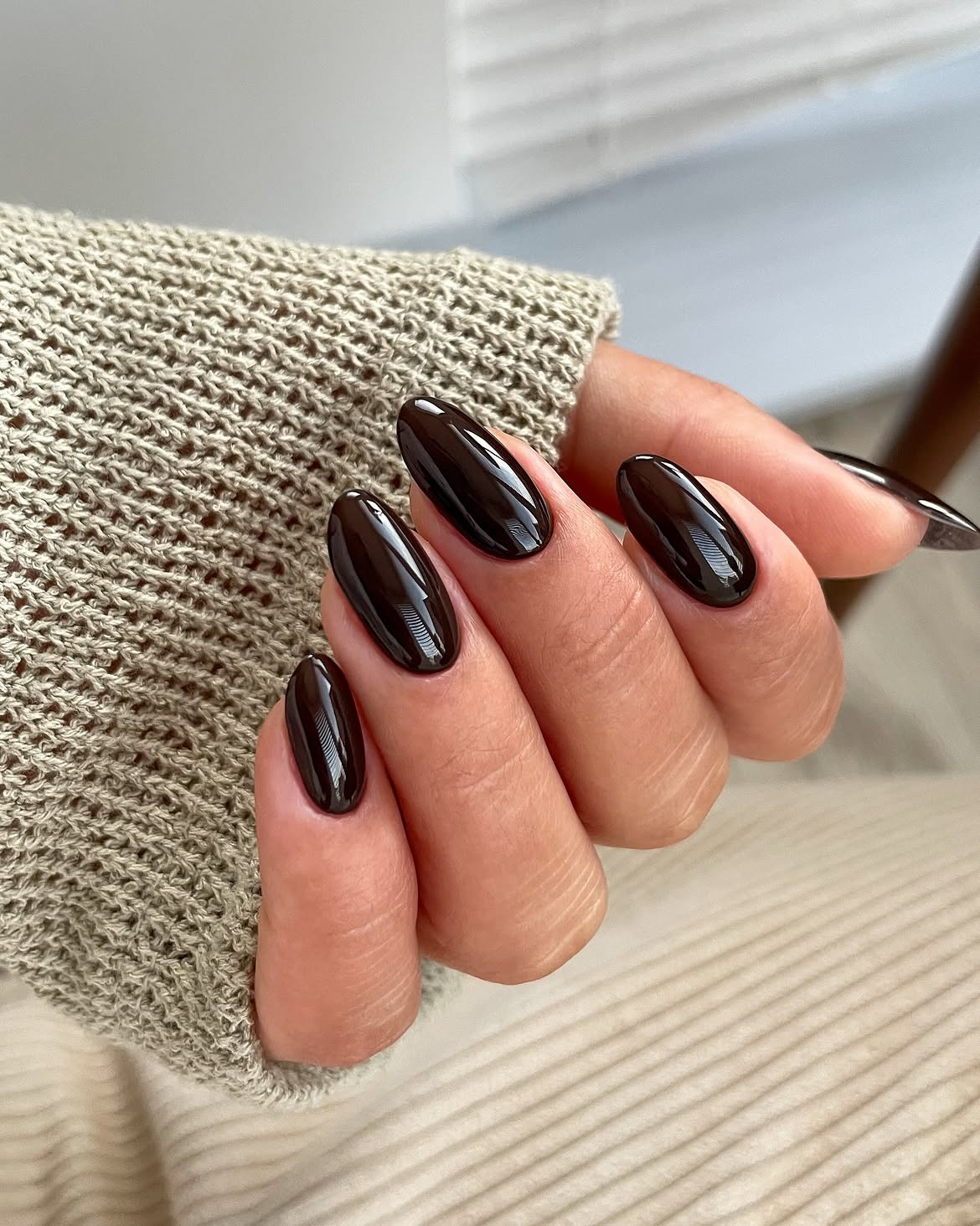 Deep Espresso Oval Glossy Nails
