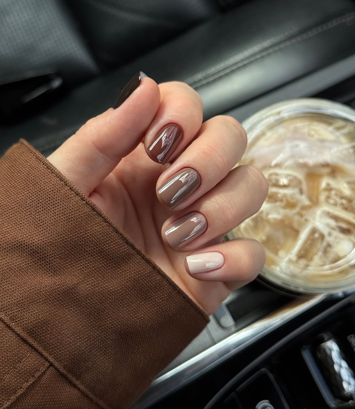 Earthy Tones Glossy Mixed Mani