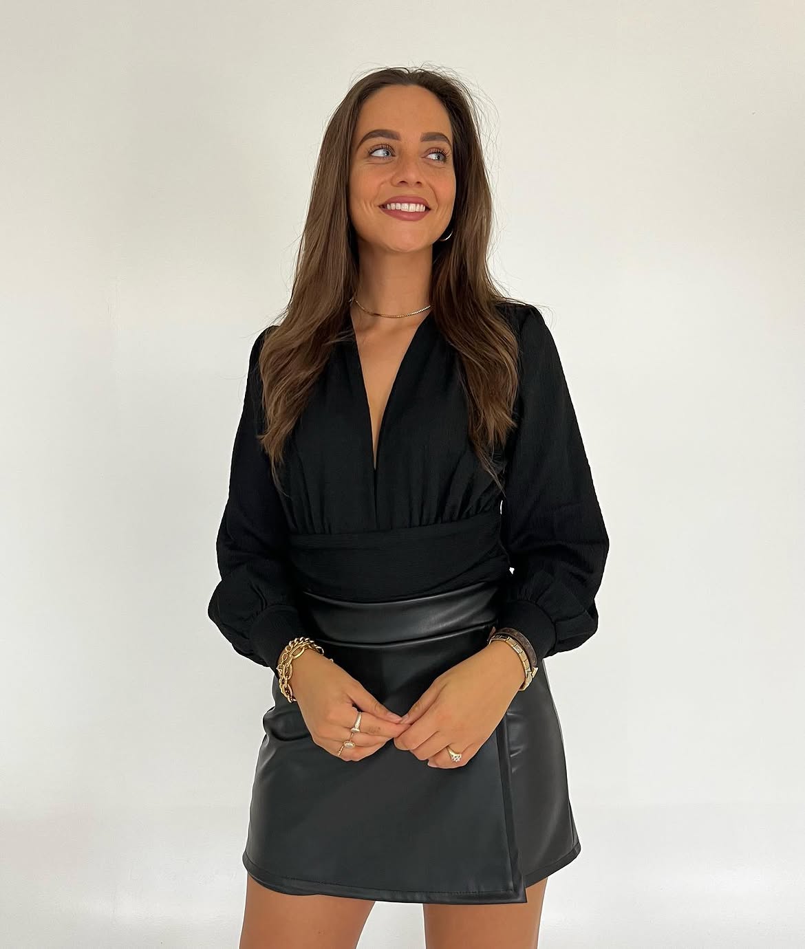 Edgy Black Faux Leather Mini Skirt Outfit