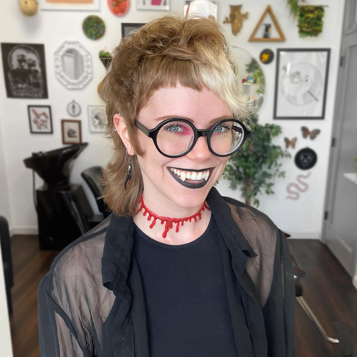 Edgy Mullet With Two-Tone Blonde & Black Accents