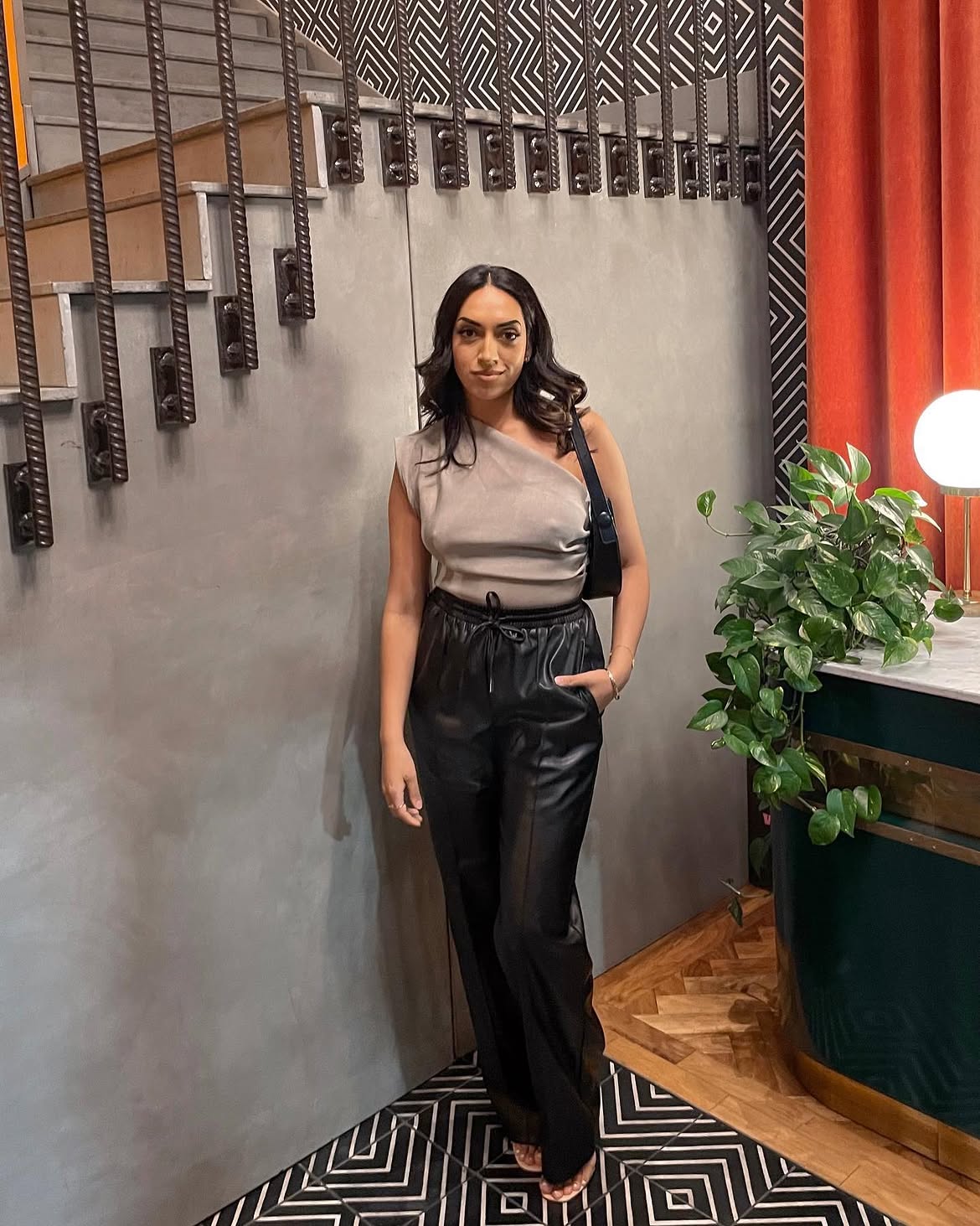 Effortless Chic Faux Leather Pants Outfit