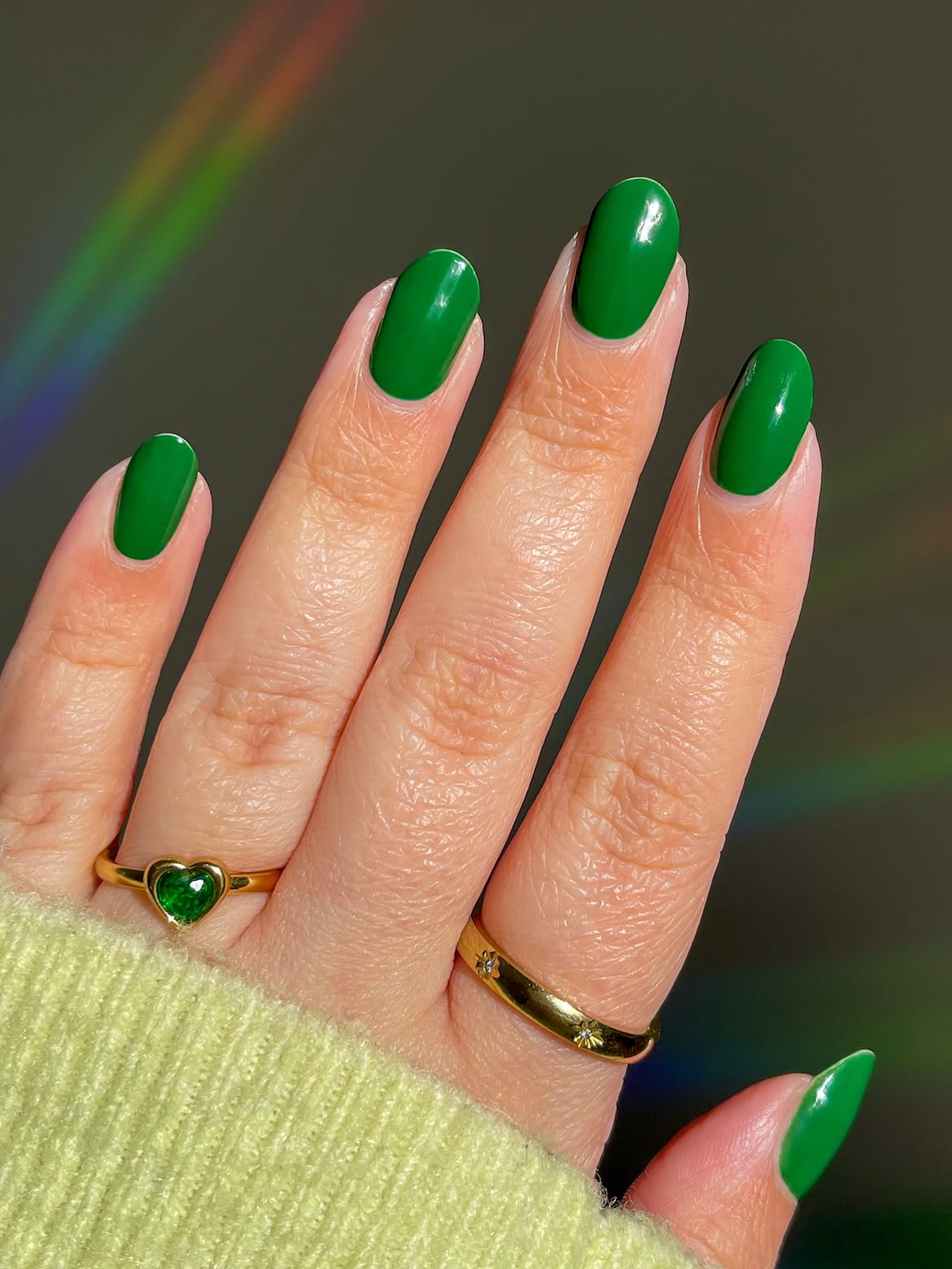 Emerald Green High Gloss Oval Nails
