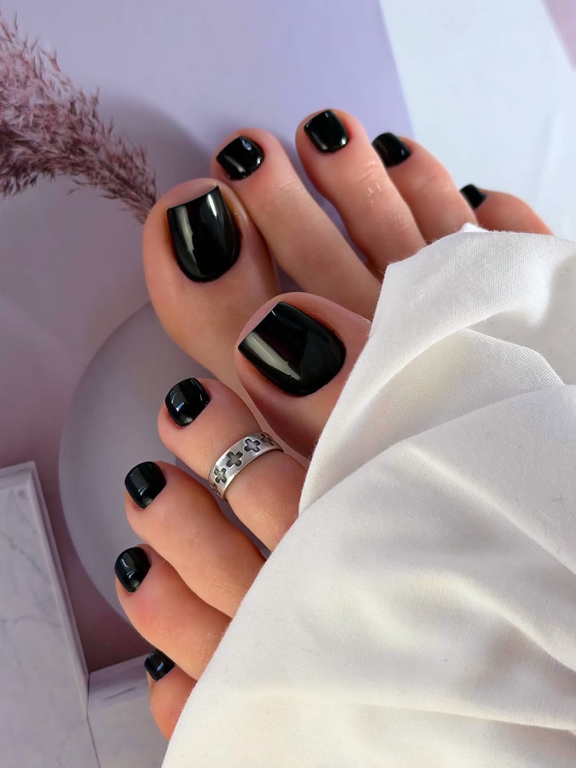 Glossy Jet Black Short Square Pedicure