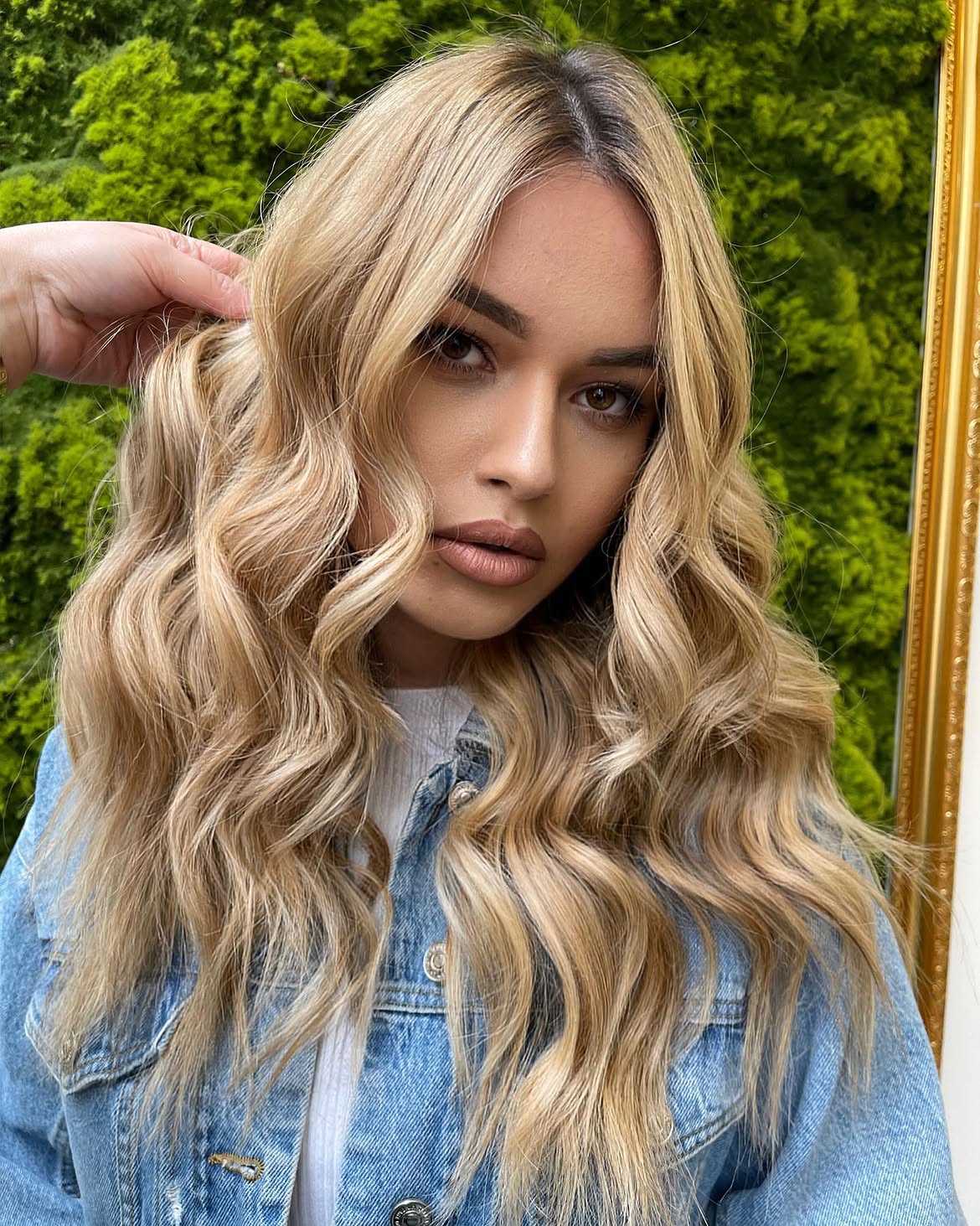 Honey Blonde Beach Waves With Face Framing Layers