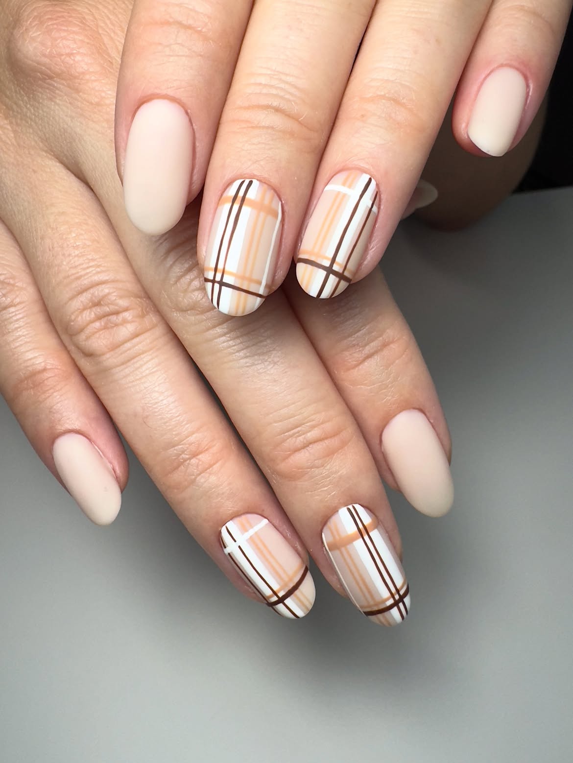 Matte Beige Plaid Fall Oval Nails