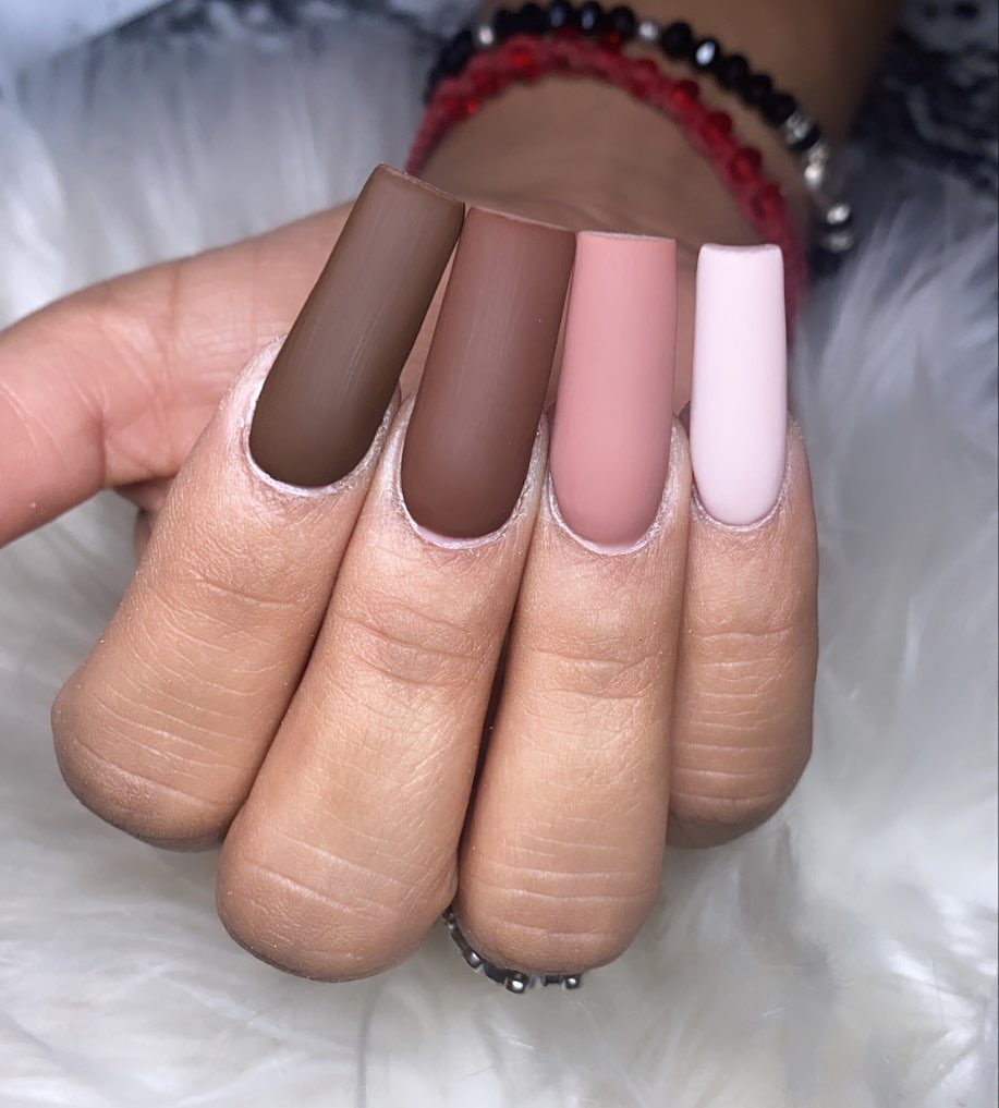 Matte Gradient Coffee to Pink Square Nails