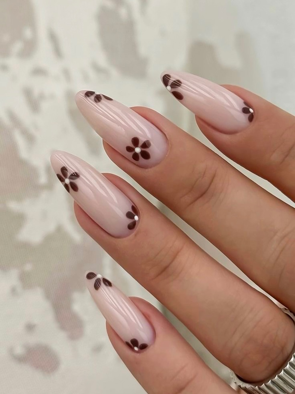 Milky Nude with Brown Daisy Accent Nails