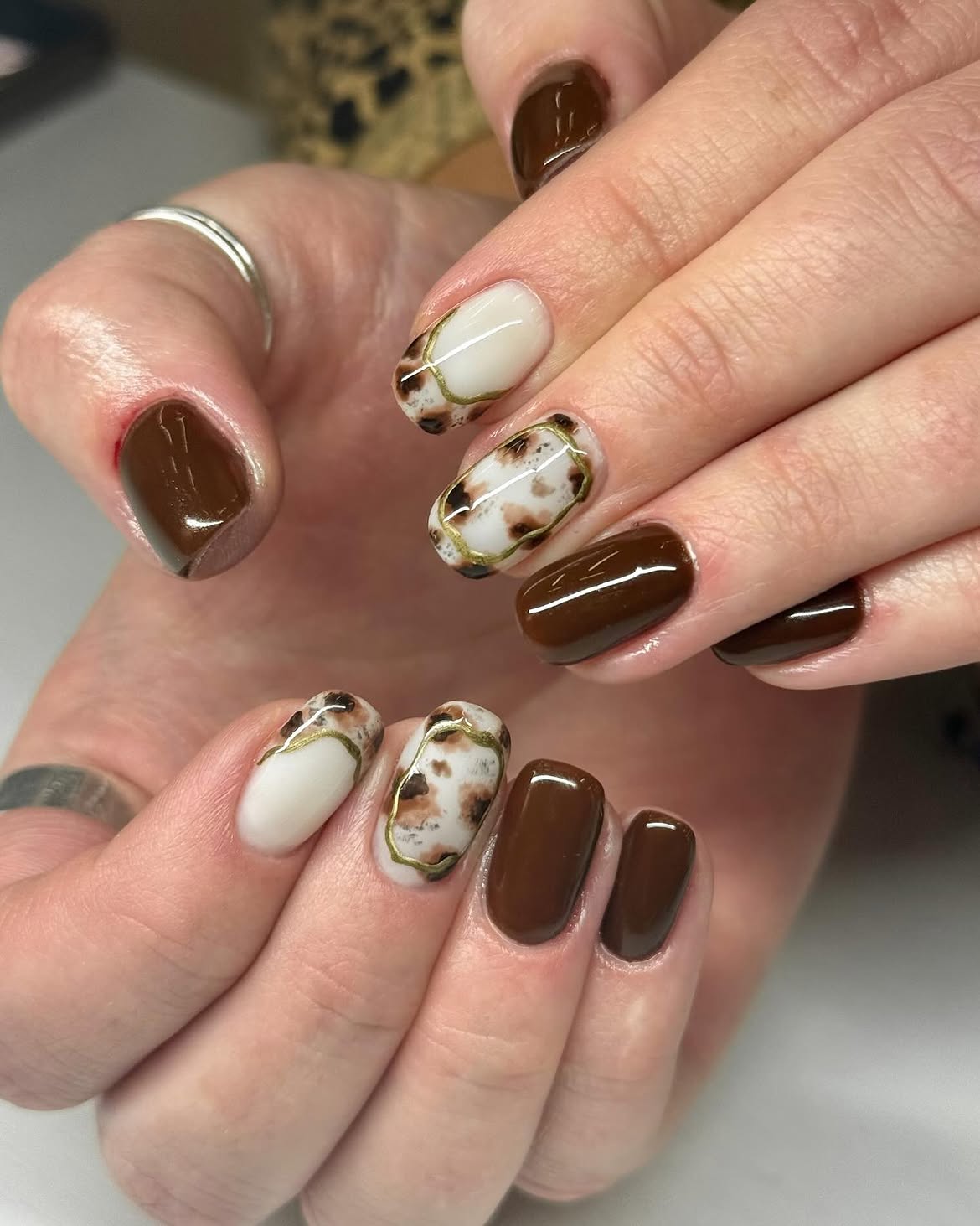 Rich Chocolate Swirls & Milky Accents