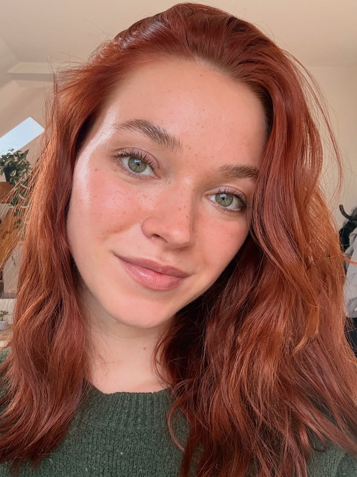 Rich Copper Waves With Subtle Face Framing Layers