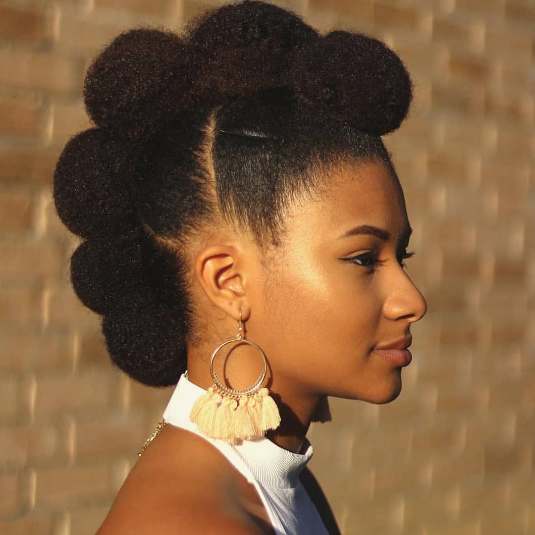 Sculpted Afro Pompadour With Defined Edges
