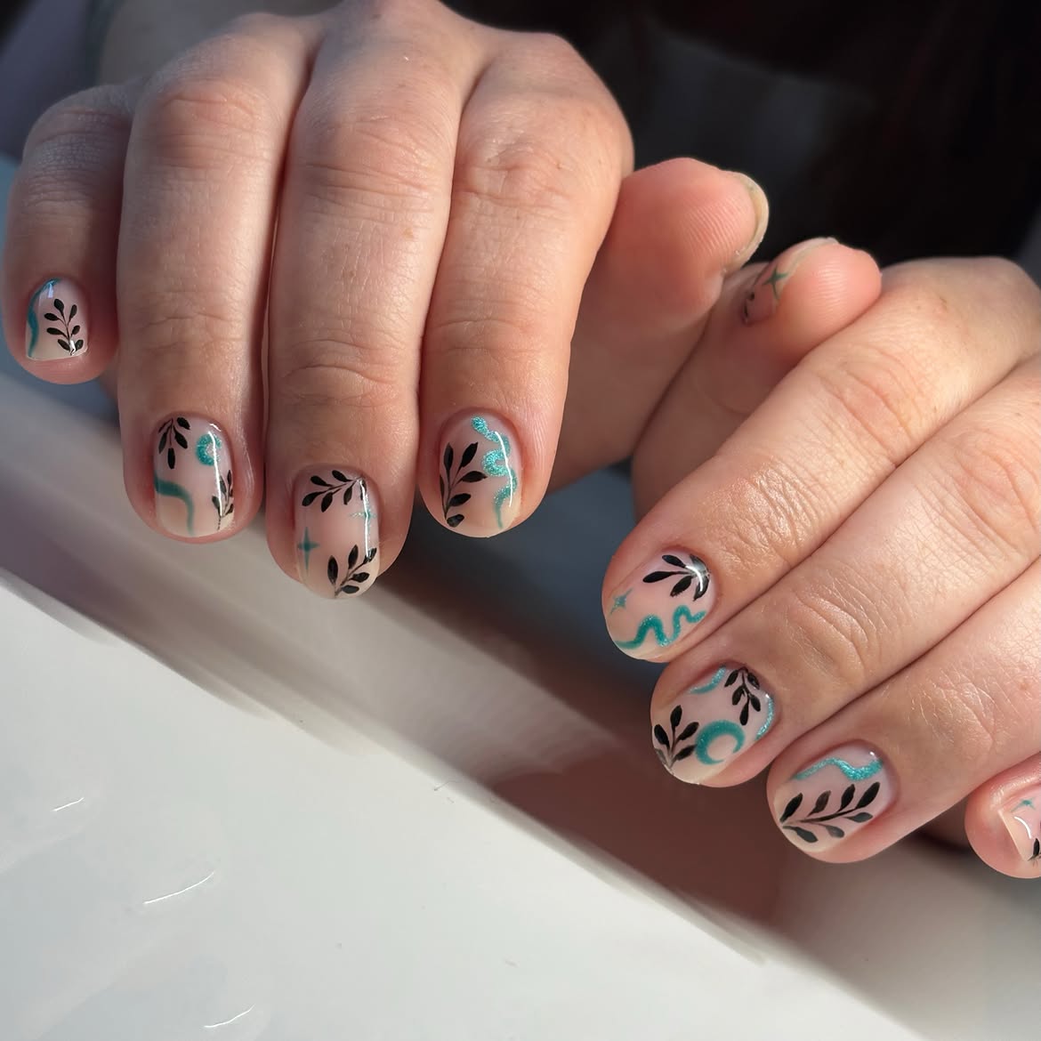 Short Nude Nature Leaf Swirl Nails