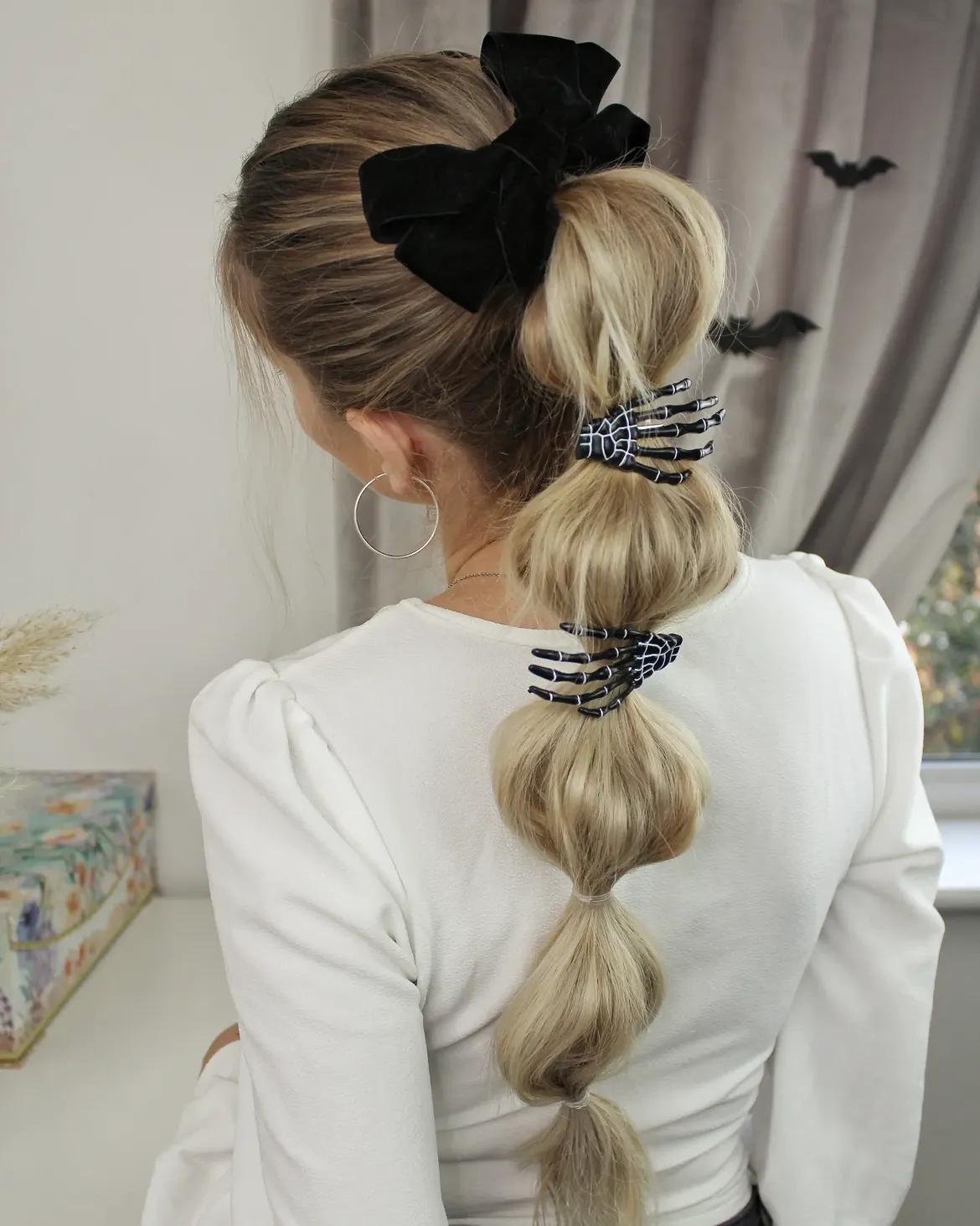 Spooky Bubble Ponytail With Skeleton Claws