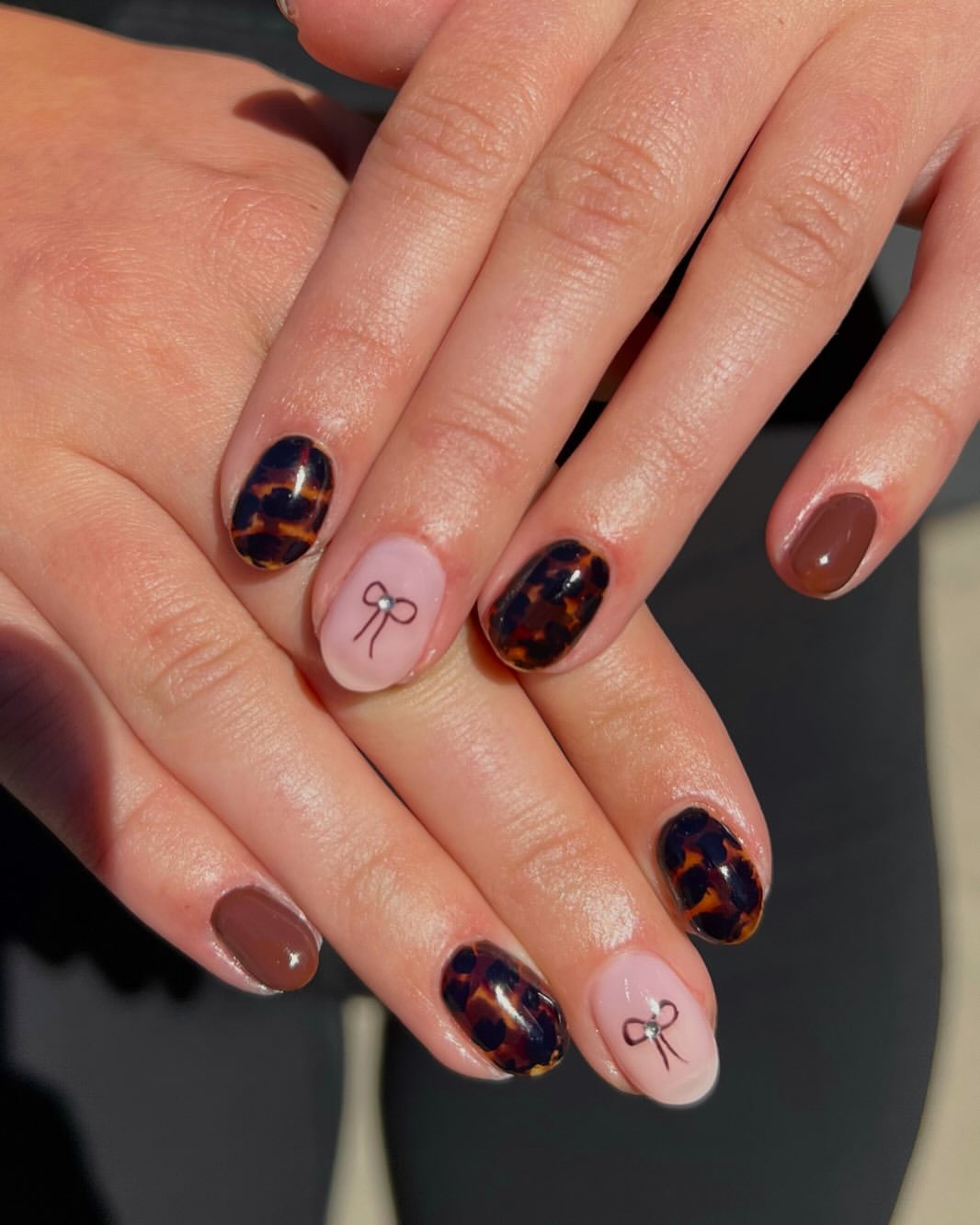 Tortoiseshell & Coquette Bow Oval Nails