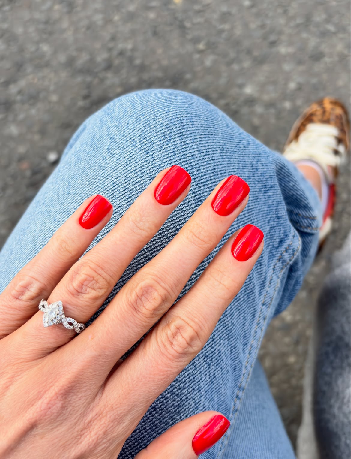 Vibrant Crimson Gloss Square Nails