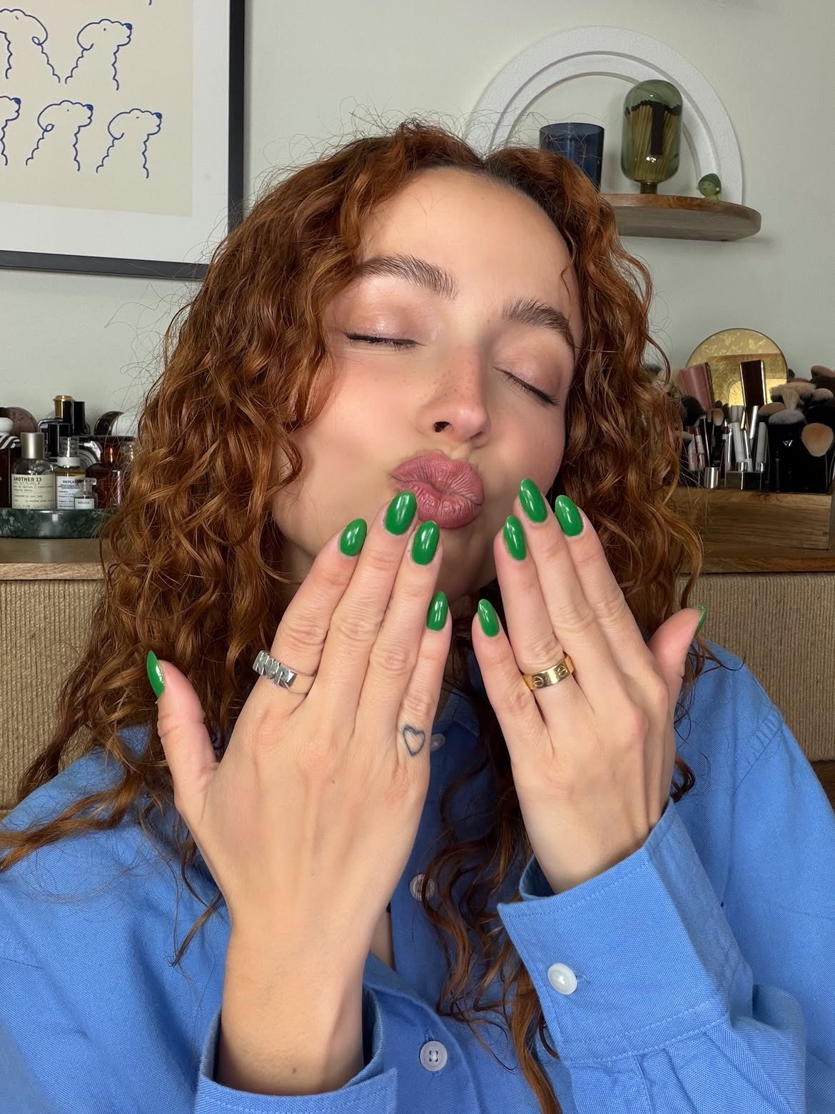 Vibrant Emerald Green Almond Nails