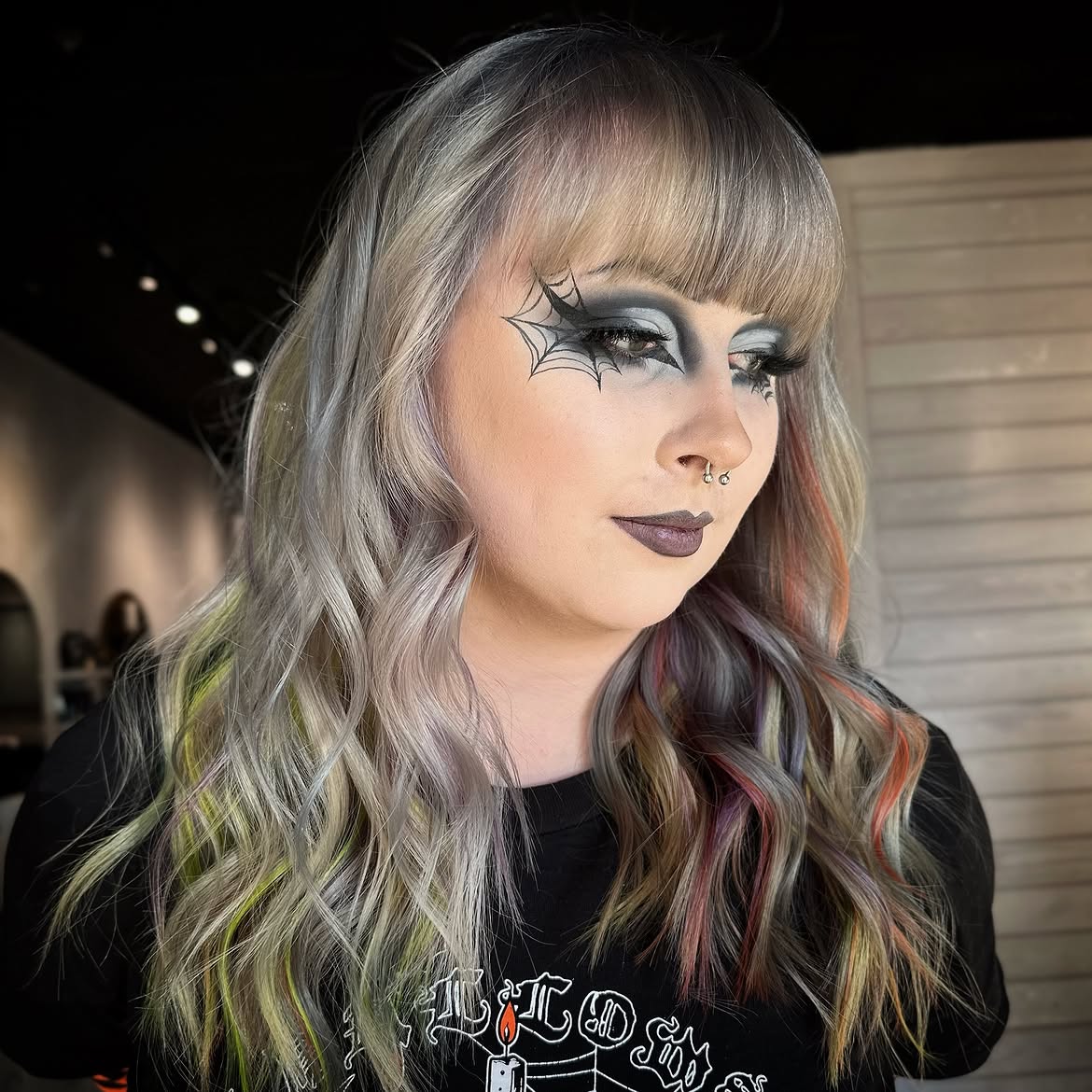 Vibrant Undercut Waves With Pastel Streaks