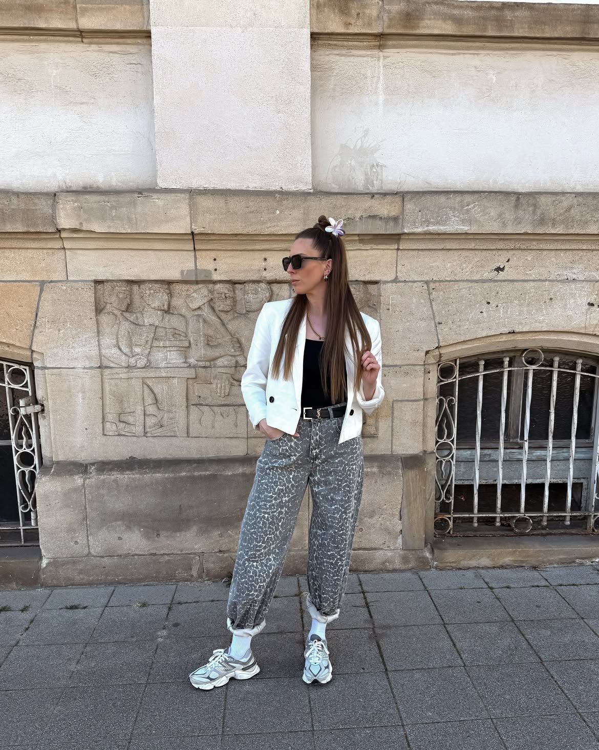 White Blazer With Leopard Print Jeans Street Style