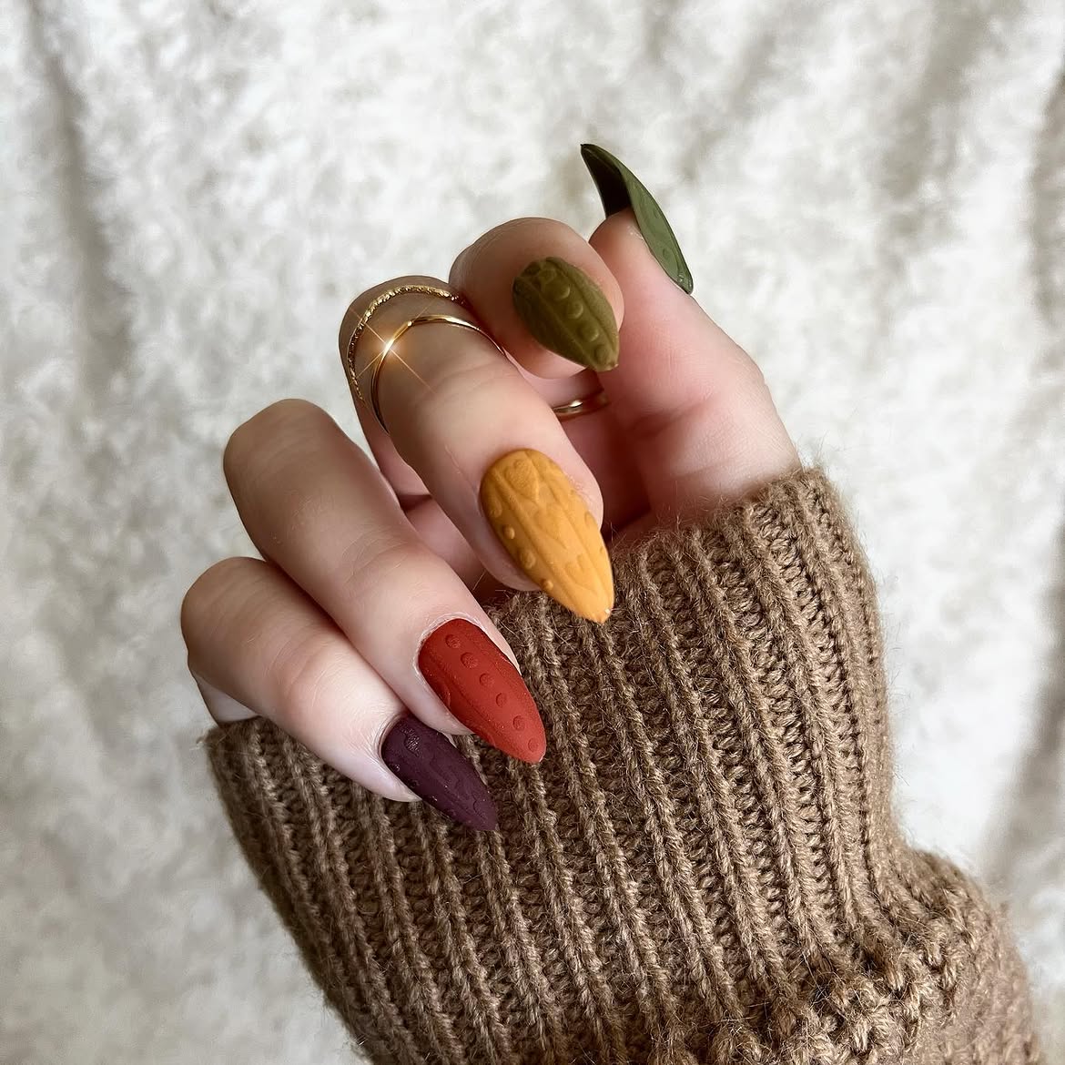 Autumn Cable Knit Matte Coffin Nails