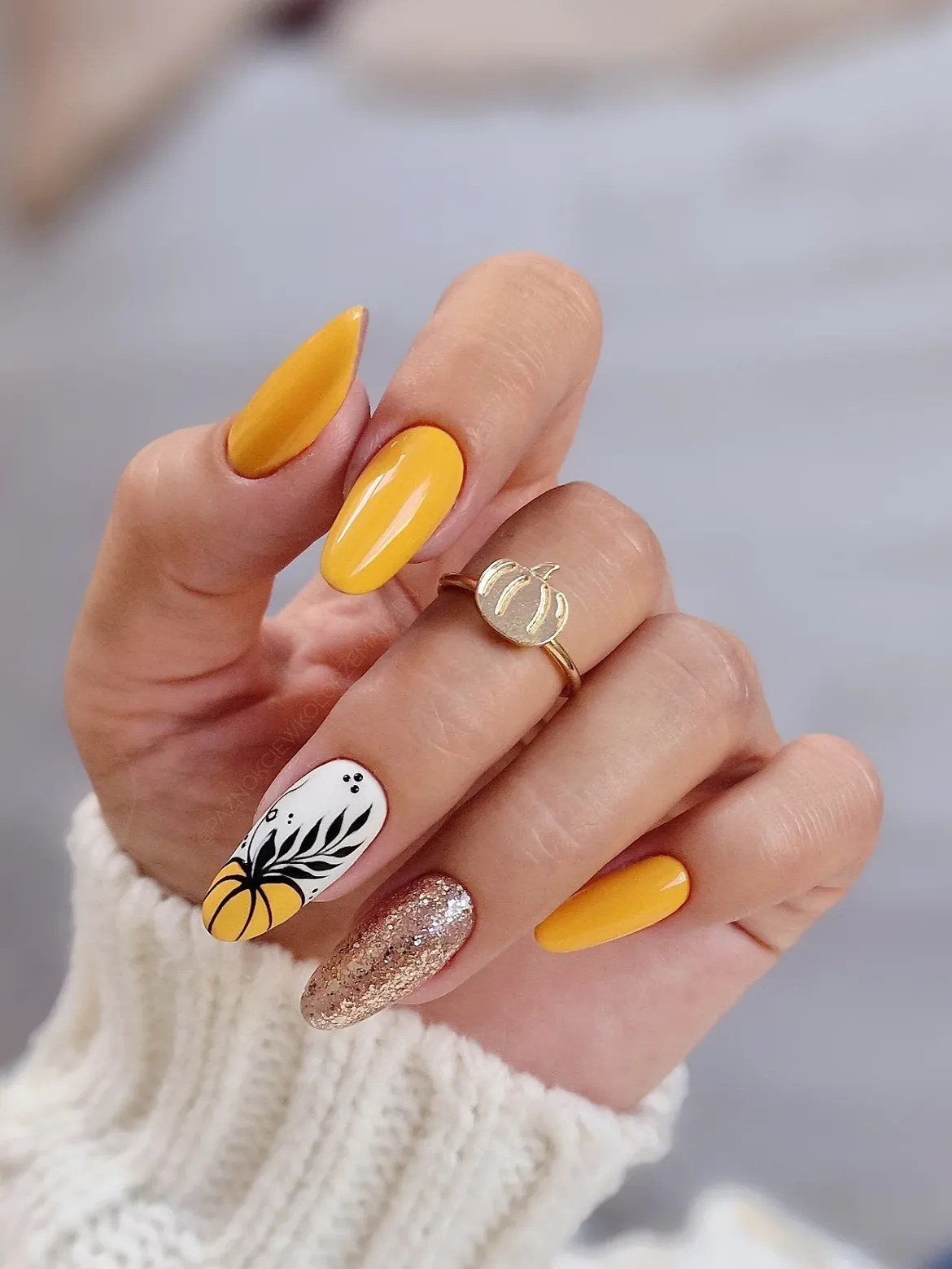 Autumn Pumpkin Ghost Almond Nails