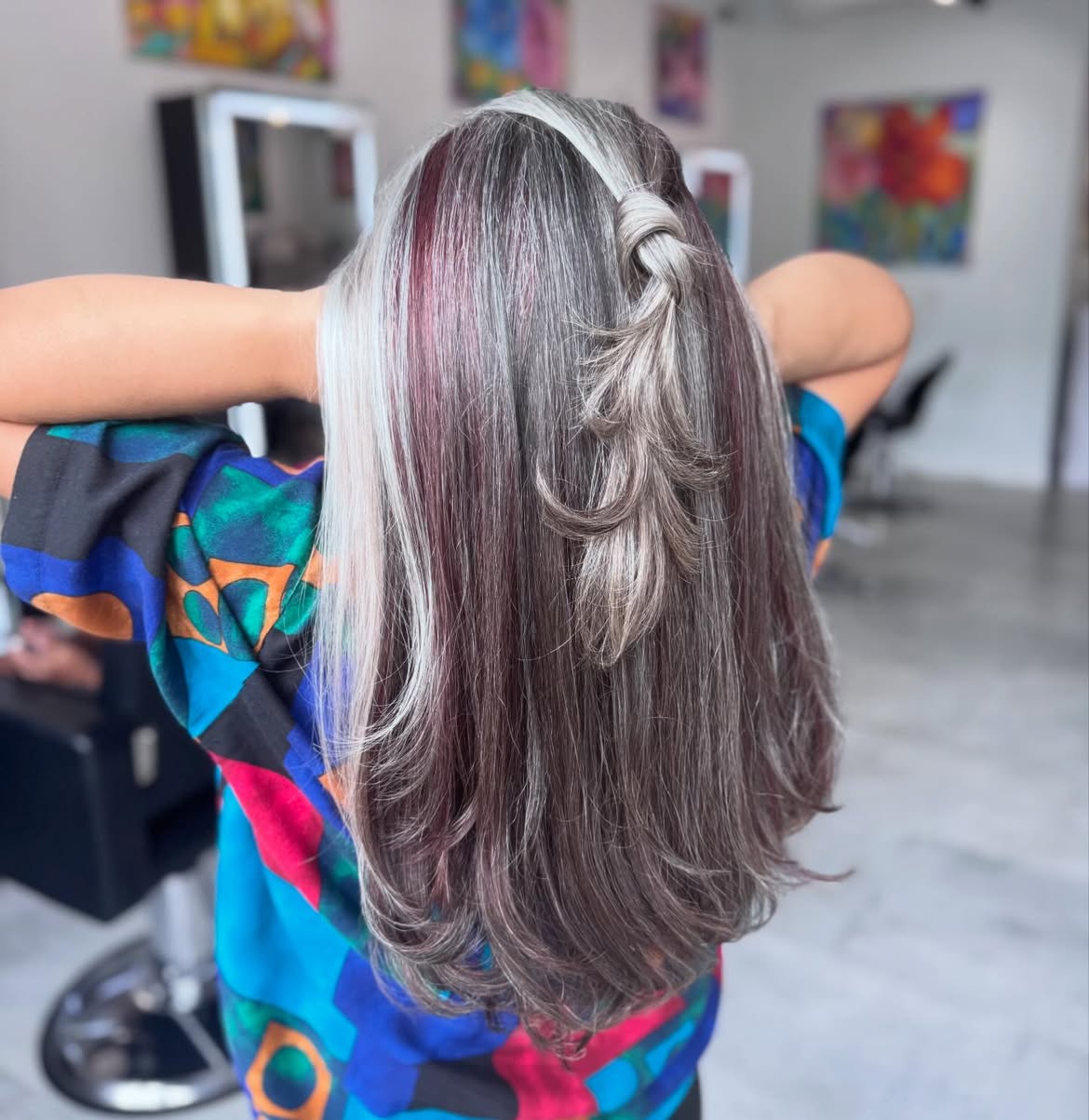 Chic Gray Blend With Burgundy Lowlights & Twist Accent